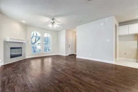 Townhouse For Rent in Collin County , 6833 Cortona Lane, Frisco, Texas 75034, 2 Bedroom, 3 Bathroom, 2 Garage spaces, 1,881 Sqft, built in 2007, mls#21395353, Real Estate Agent in Frisco, Homes For Rent in Collin county, Homes For Rent in Frisco, Realtor in Frisco Texas, Real Estate Brokerage Independent Realty Texas, Luminita Cordes Realtor