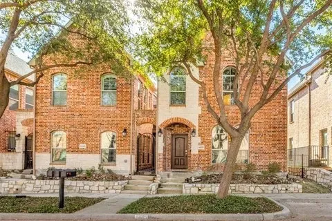 Townhouse For Rent