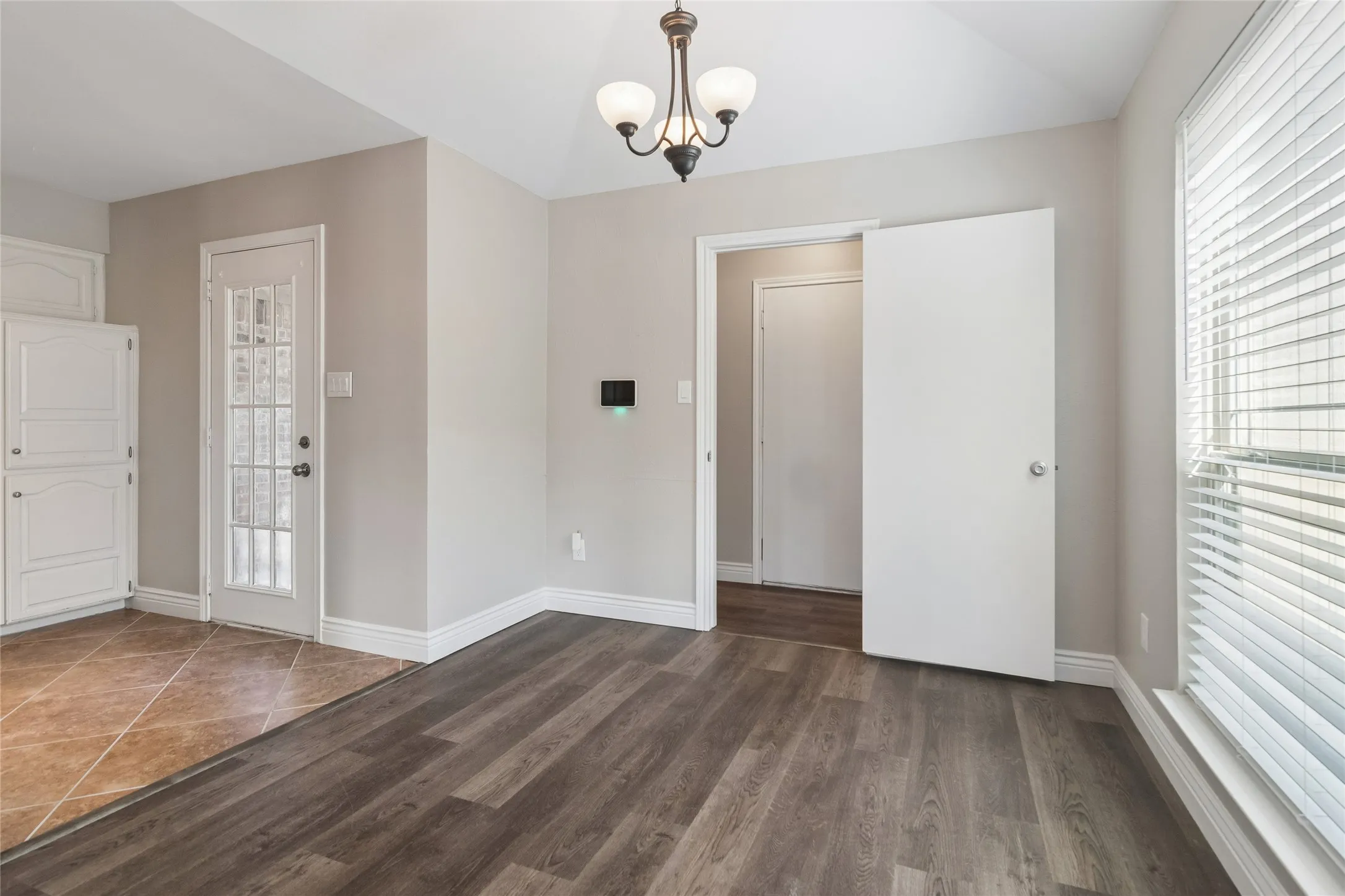 Single Family Residence For Sale in Collin County , 412 Kylie Lane, Wylie, Texas 75098, 3 Bedroom, 2 Bathroom, 2 Garage spaces, 1,414 Sqft, built in 1987, mls#21045024, Real Estate Agent in Wylie, Homes For Sale in Collin county, Homes For Sale in Wylie, Realtor in Wylie Texas, Real Estate Brokerage Independent Realty Texas, Luminita Cordes Realtor
