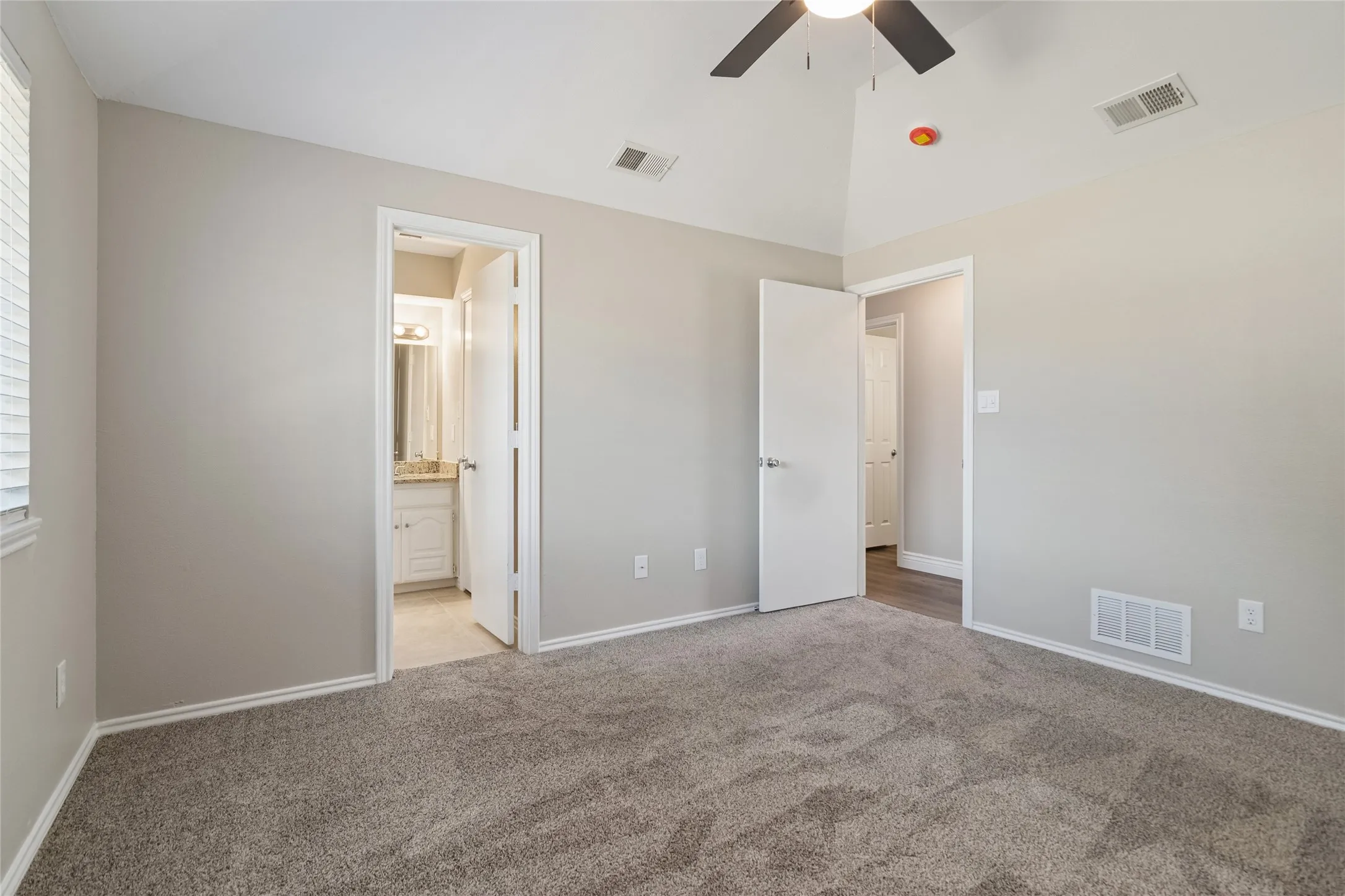 Single Family Residence For Sale in Collin County , 412 Kylie Lane, Wylie, Texas 75098, 3 Bedroom, 2 Bathroom, 2 Garage spaces, 1,414 Sqft, built in 1987, mls#21045024, Real Estate Agent in Wylie, Homes For Sale in Collin county, Homes For Sale in Wylie, Realtor in Wylie Texas, Real Estate Brokerage Independent Realty Texas, Luminita Cordes Realtor