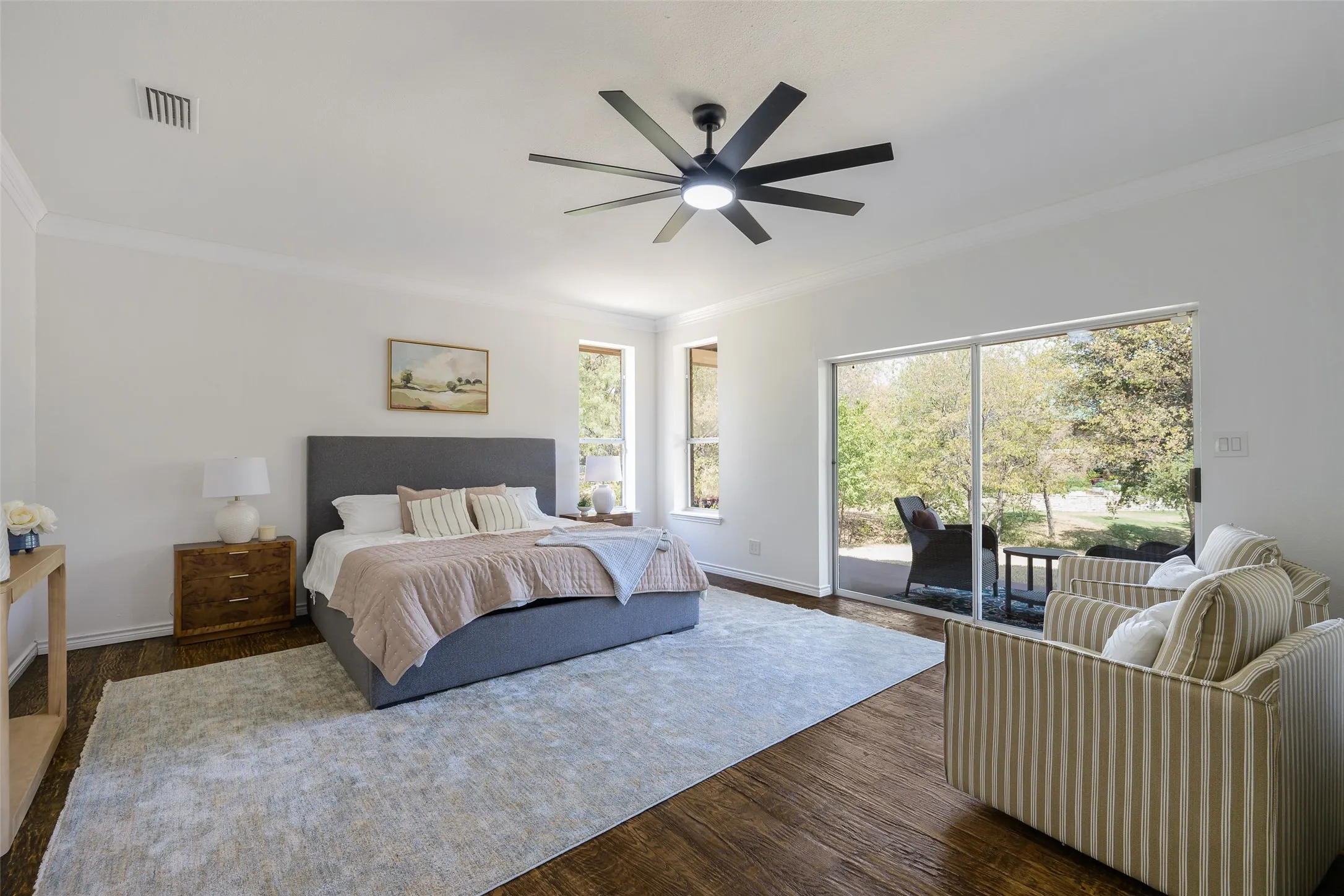 Single Family Residence For Sale in Denton County , 6413 Shoreline Drive, Little Elm, Texas 75068, 4 Bedroom, 3 Bathroom, 3 Garage spaces, 2,888 Sqft, built in 2003, mls#21383226, Real Estate Agent in Little Elm, Homes For Sale in Denton county, Homes For Sale in Little Elm, Realtor in Little Elm Texas, Real Estate Brokerage Independent Realty Texas, Luminita Cordes Realtor
