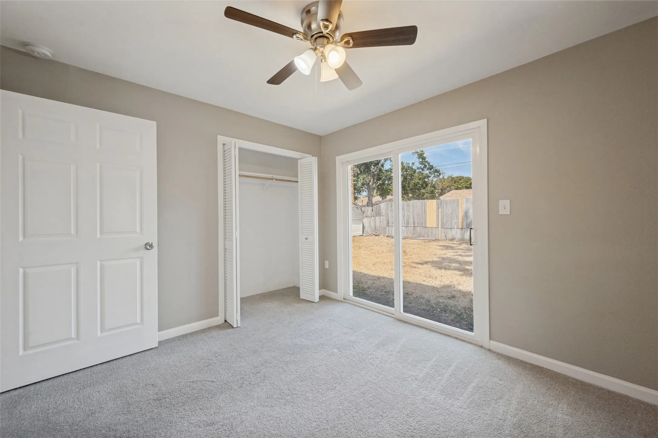 Single Family Residence For Sale in Tarrant County , 5909 Kary Lynn Drive S, Watauga, Texas 76148, 3 Bedroom, 2 Bathroom, 2 Garage spaces, 1,146 Sqft, built in 1974, mls#21395357, Real Estate Agent in Watauga, Homes For Sale in Tarrant county, Homes For Sale in Watauga, Realtor in Watauga Texas, Real Estate Brokerage Independent Realty Texas, Luminita Cordes Realtor