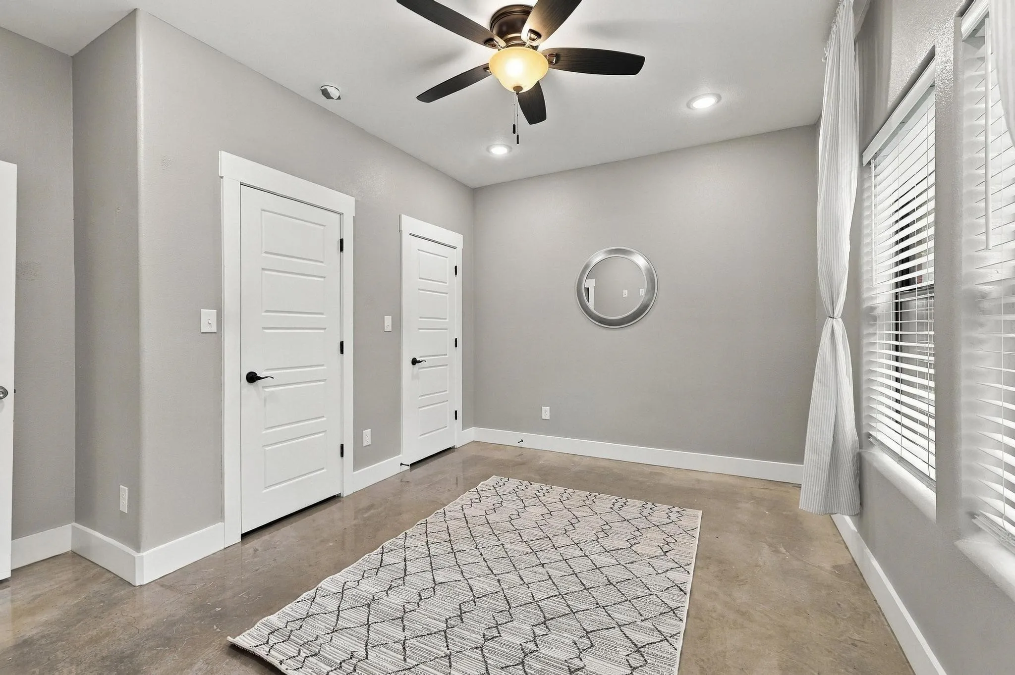 Single Family Residence For Sale in Grayson County , 225 E Washington Street, Denison, Texas 75021, 3 Bedroom, 2 Bathroom, Garage spaces, 1,138 Sqft, built in 2022, mls#21370523, Real Estate Agent in Denison, Homes For Sale in Grayson county, Homes For Sale in Denison, Realtor in Denison Texas, Real Estate Brokerage Independent Realty Texas, Luminita Cordes Realtor