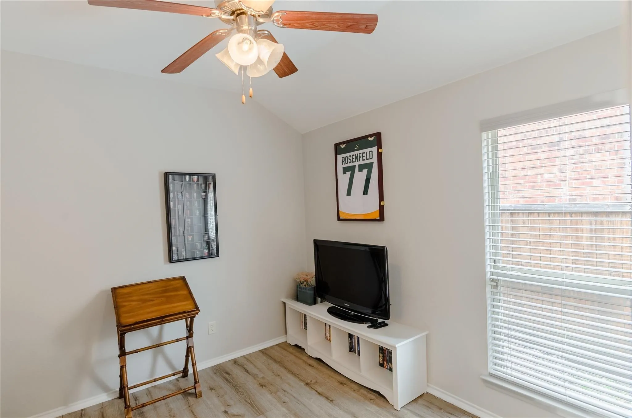 Single Family Residence For Rent in Collin County , 1107 Dickenson Drive, Melissa, Texas 75454, 3 Bedroom, 2 Bathroom, 2 Garage spaces, 2,054 Sqft, built in 2014, mls#21395335, Real Estate Agent in Melissa, Homes For Rent in Collin county, Homes For Rent in Melissa, Realtor in Melissa Texas, Real Estate Brokerage Independent Realty Texas, Luminita Cordes Realtor