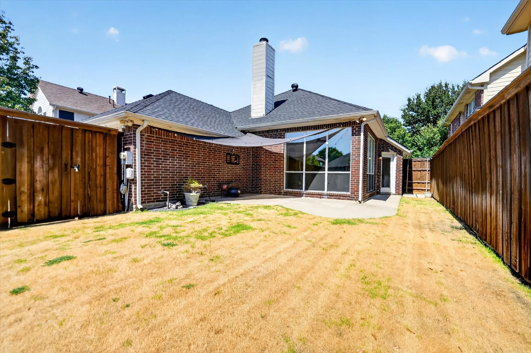 Single Family Residence For Rent in Denton County , 2503 Windgate Lane, Frisco, Texas 75033, 4 Bedroom, 2 Bathroom, 2 Garage spaces, 1,881 Sqft, built in 1999, mls#21394254, Real Estate Agent in Frisco, Homes For Rent in Denton county, Homes For Rent in Frisco, Realtor in Frisco Texas, Real Estate Brokerage Independent Realty Texas, Luminita Cordes Realtor