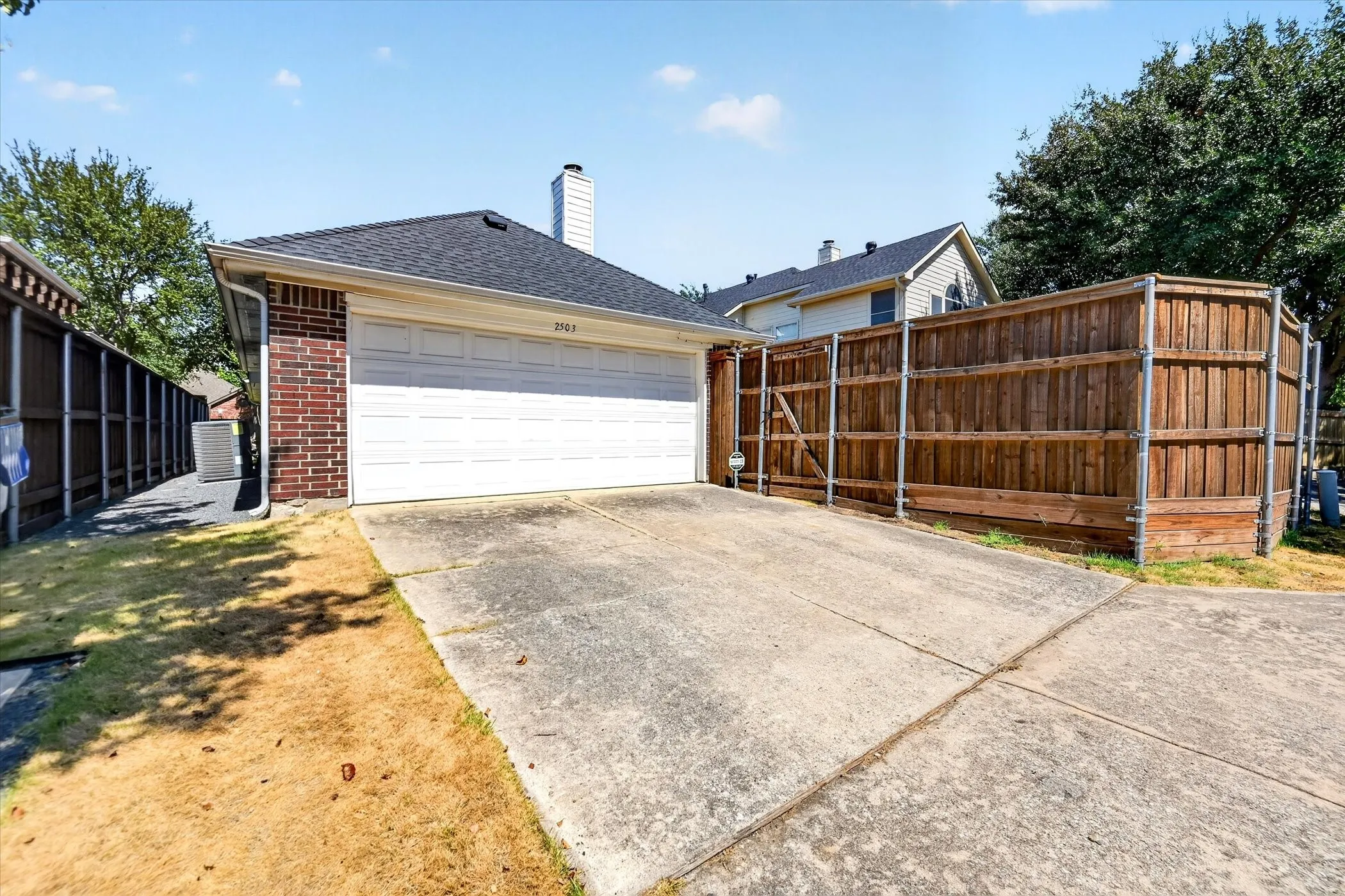 Single Family Residence For Rent in Denton County , 2503 Windgate Lane, Frisco, Texas 75033, 4 Bedroom, 2 Bathroom, 2 Garage spaces, 1,881 Sqft, built in 1999, mls#21394254, Real Estate Agent in Frisco, Homes For Rent in Denton county, Homes For Rent in Frisco, Realtor in Frisco Texas, Real Estate Brokerage Independent Realty Texas, Luminita Cordes Realtor