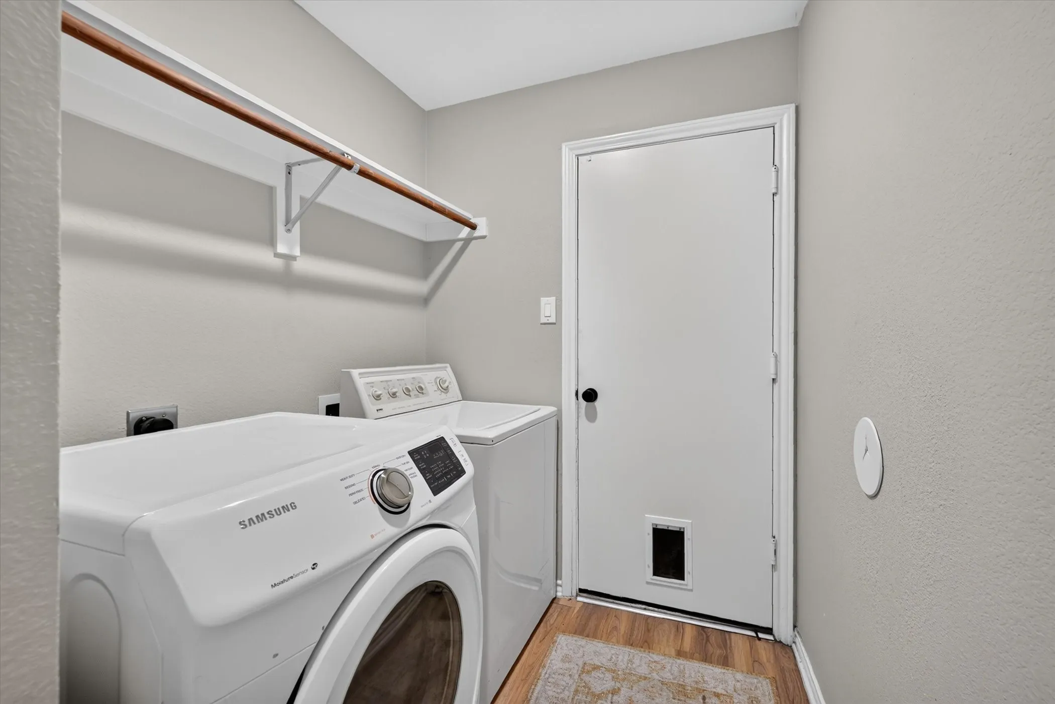 Single Family Residence For Rent in Denton County , 2503 Windgate Lane, Frisco, Texas 75033, 4 Bedroom, 2 Bathroom, 2 Garage spaces, 1,881 Sqft, built in 1999, mls#21394254, Real Estate Agent in Frisco, Homes For Rent in Denton county, Homes For Rent in Frisco, Realtor in Frisco Texas, Real Estate Brokerage Independent Realty Texas, Luminita Cordes Realtor