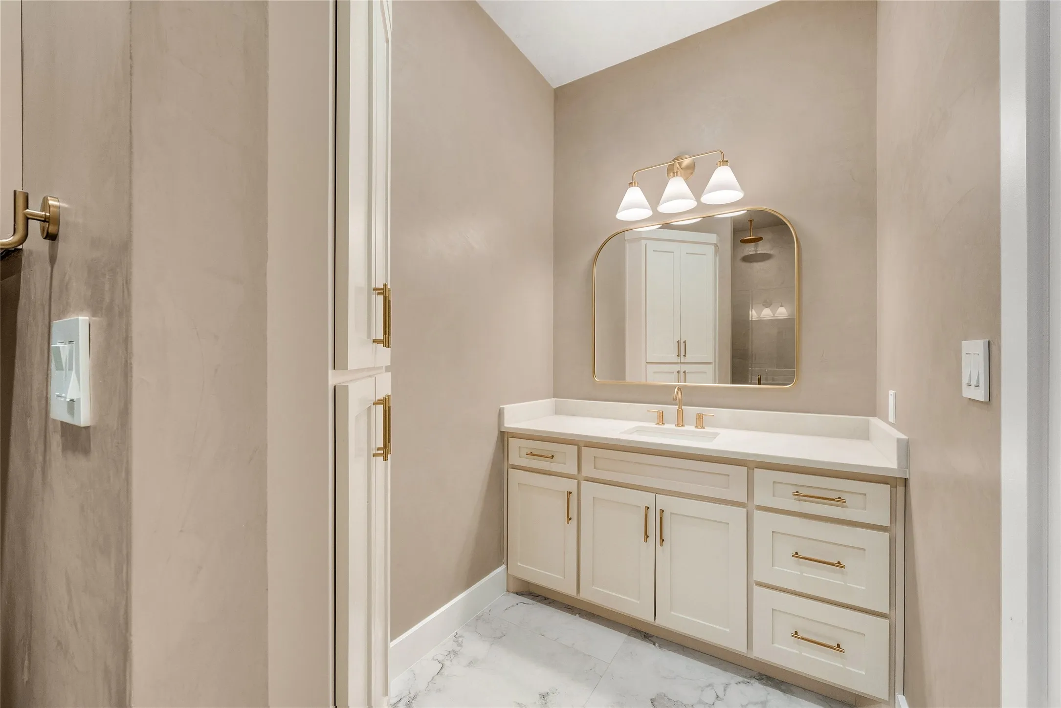 Single Family Residence For Sale in Johnson County , 7211 County Road 1017, Joshua, Texas 76058, 4 Bedroom, 4 Bathroom, 3 Garage spaces, 4,688 Sqft, built in 2026, mls#21395223, Real Estate Agent in Joshua, Homes For Sale in Johnson county, Homes For Sale in Joshua, Realtor in Joshua Texas, Real Estate Brokerage Independent Realty Texas, Luminita Cordes Realtor