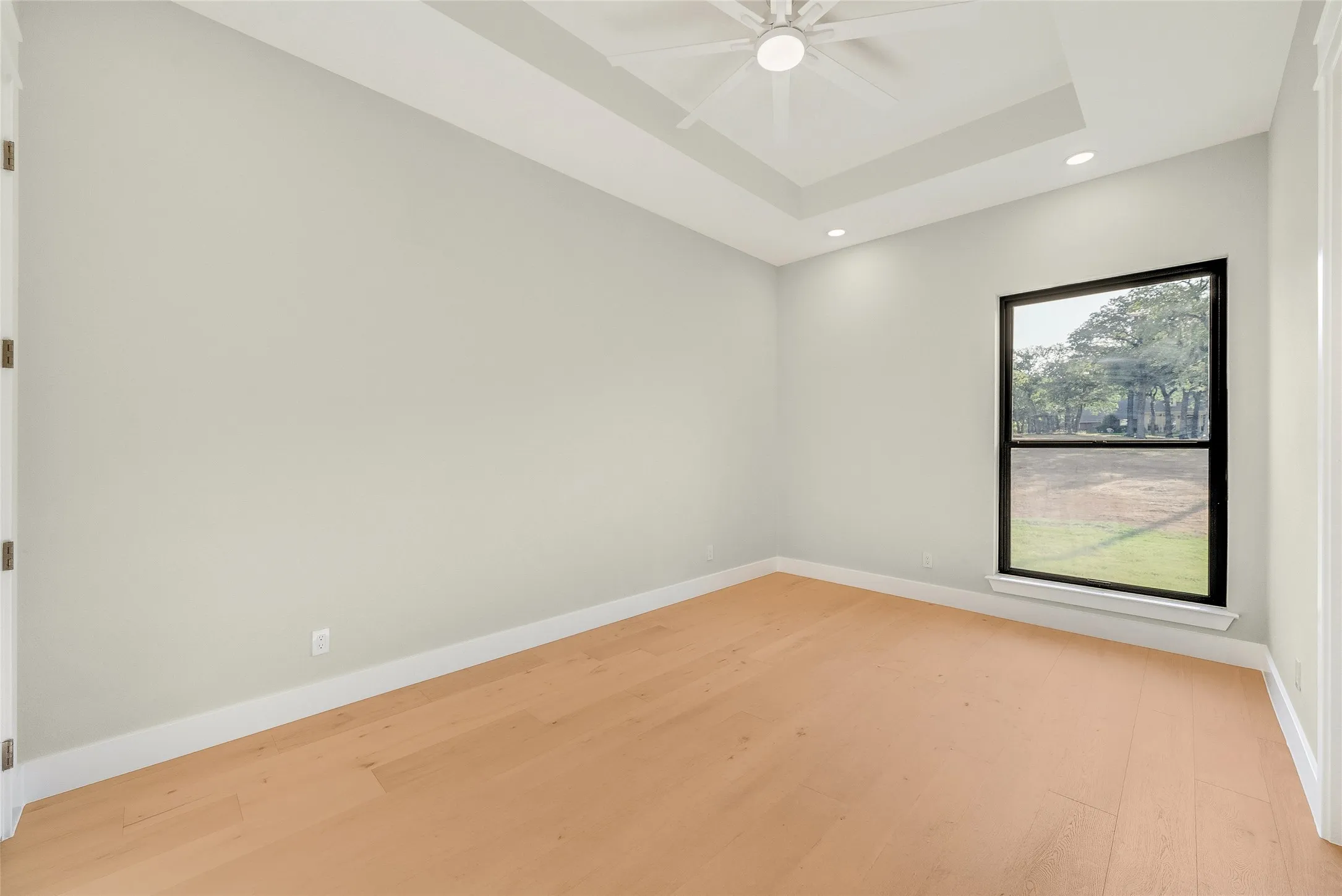 Single Family Residence For Sale in Johnson County , 7211 County Road 1017, Joshua, Texas 76058, 4 Bedroom, 4 Bathroom, 3 Garage spaces, 4,688 Sqft, built in 2026, mls#21395223, Real Estate Agent in Joshua, Homes For Sale in Johnson county, Homes For Sale in Joshua, Realtor in Joshua Texas, Real Estate Brokerage Independent Realty Texas, Luminita Cordes Realtor