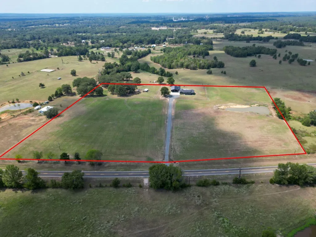 Single Family Residence For Sale in Wood County , 3528 S FM 2659, Hawkins, Texas 75765, 5 Bedroom, 4 Bathroom, Garage spaces, 3,081 Sqft, built in 2024, mls#21395390, Real Estate Agent in Hawkins, Homes For Sale in Wood county, Homes For Sale in Hawkins, Realtor in Hawkins Texas, Real Estate Brokerage Independent Realty Texas, Luminita Cordes Realtor