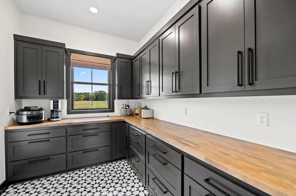 Single Family Residence For Sale in Wood County , 3528 S FM 2659, Hawkins, Texas 75765, 5 Bedroom, 4 Bathroom, Garage spaces, 3,081 Sqft, built in 2024, mls#21395390, Real Estate Agent in Hawkins, Homes For Sale in Wood county, Homes For Sale in Hawkins, Realtor in Hawkins Texas, Real Estate Brokerage Independent Realty Texas, Luminita Cordes Realtor
