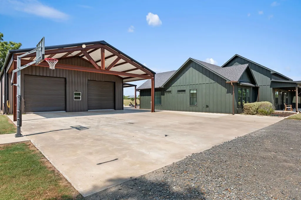 Single Family Residence For Sale in Wood County , 3528 S FM 2659, Hawkins, Texas 75765, 5 Bedroom, 4 Bathroom, Garage spaces, 3,081 Sqft, built in 2024, mls#21395390, Real Estate Agent in Hawkins, Homes For Sale in Wood county, Homes For Sale in Hawkins, Realtor in Hawkins Texas, Real Estate Brokerage Independent Realty Texas, Luminita Cordes Realtor