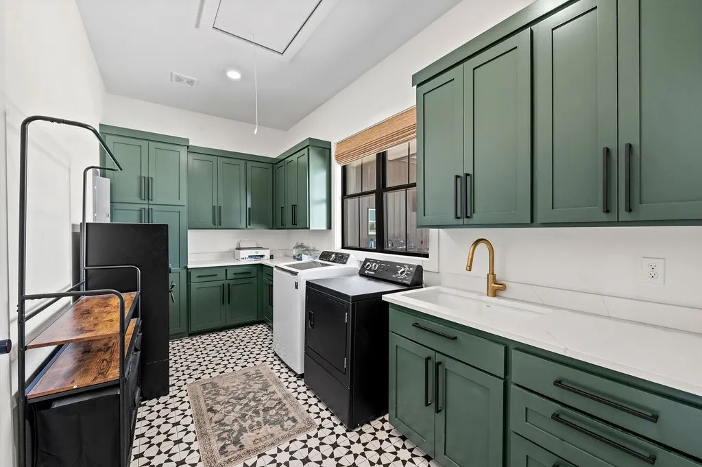 Single Family Residence For Sale in Wood County , 3528 S FM 2659, Hawkins, Texas 75765, 5 Bedroom, 4 Bathroom, Garage spaces, 3,081 Sqft, built in 2024, mls#21395390, Real Estate Agent in Hawkins, Homes For Sale in Wood county, Homes For Sale in Hawkins, Realtor in Hawkins Texas, Real Estate Brokerage Independent Realty Texas, Luminita Cordes Realtor