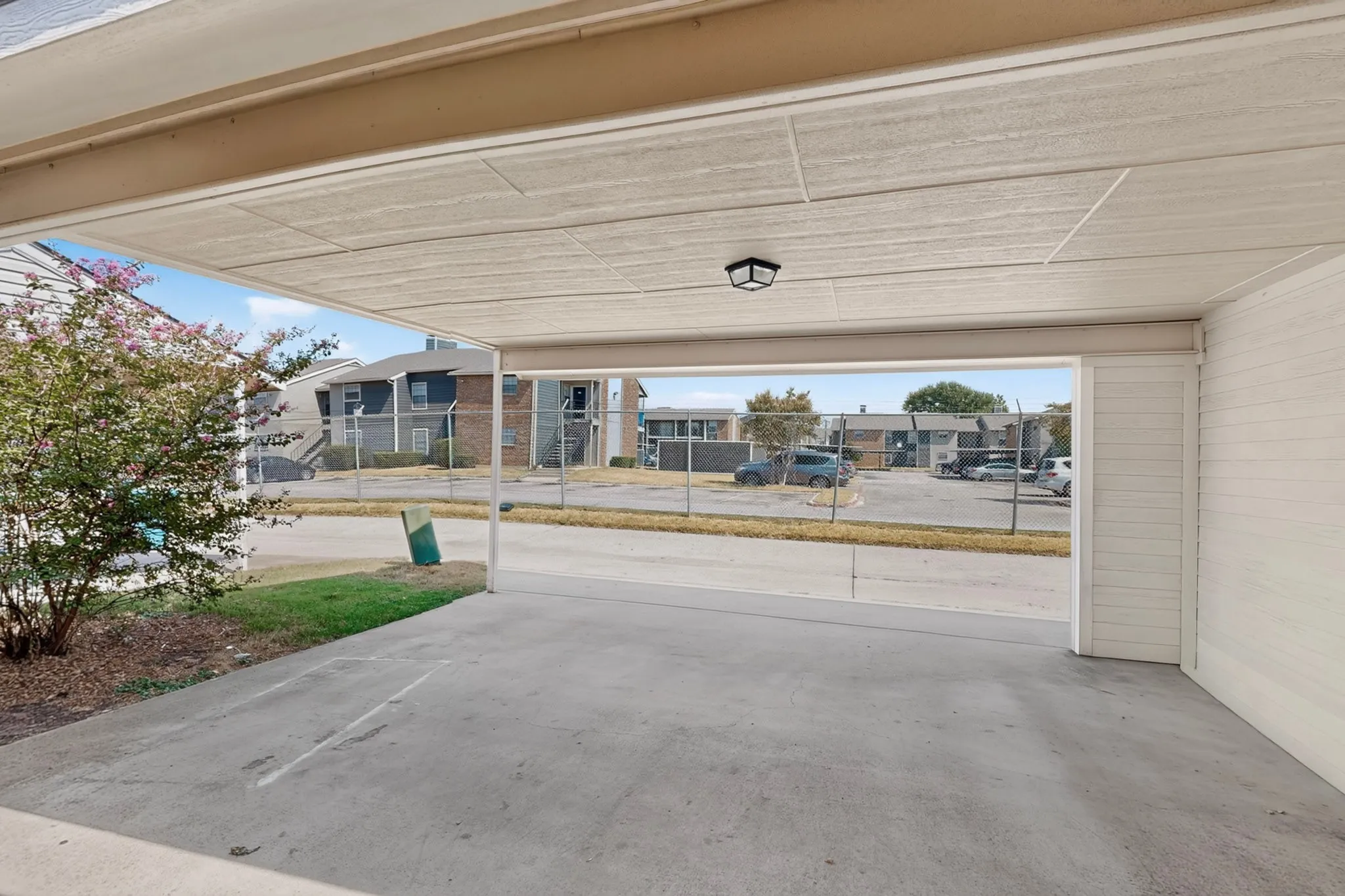 Townhouse For Rent in Denton County , 829 Summercreek Drive, Lewisville, Texas 75067, 2 Bedroom, 3 Bathroom, Garage spaces, 1,481 Sqft, built in 2017, mls#21395345, Real Estate Agent in Lewisville, Homes For Rent in Denton county, Homes For Rent in Lewisville, Realtor in Lewisville Texas, Real Estate Brokerage Independent Realty Texas, Luminita Cordes Realtor