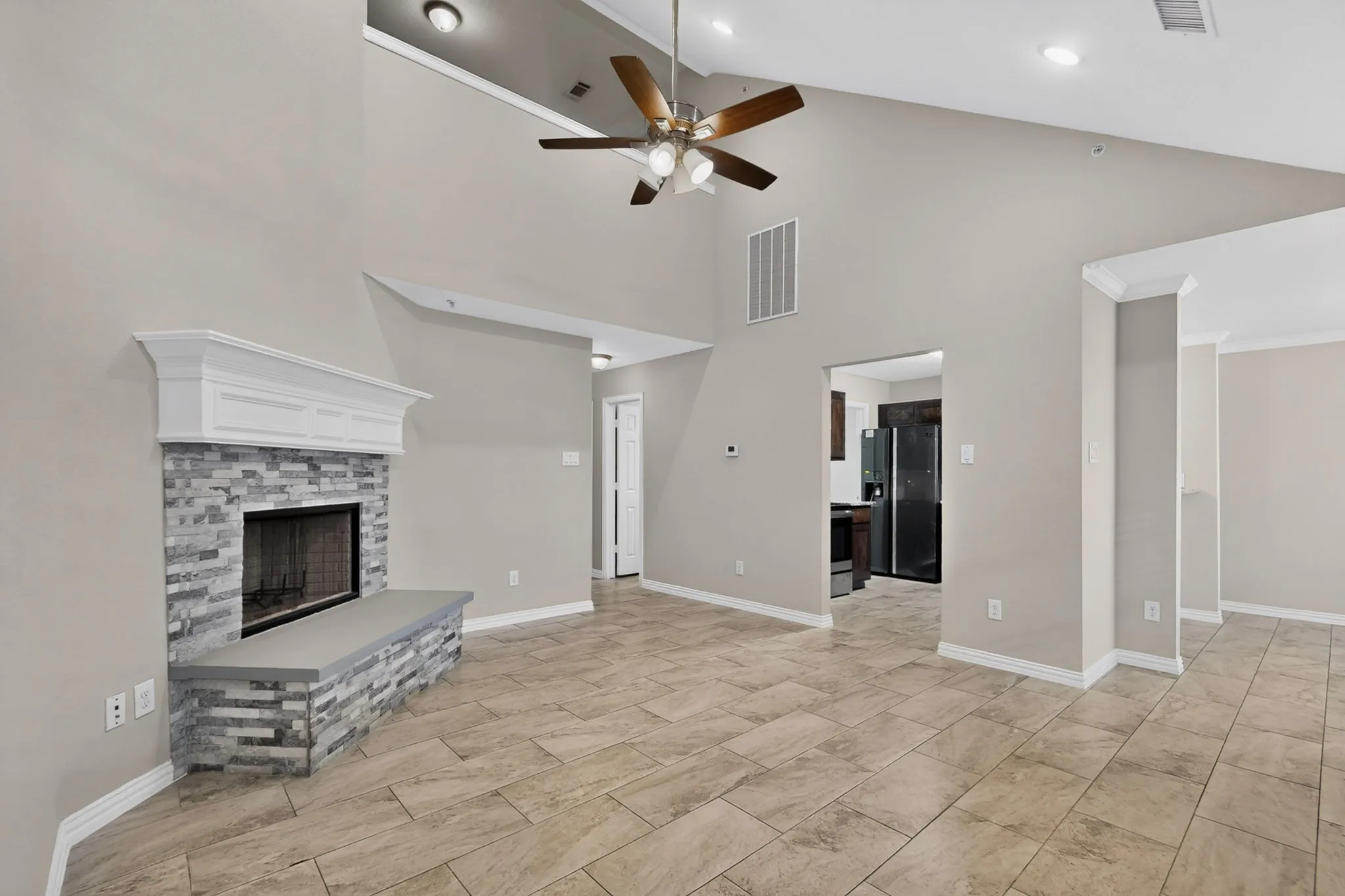 Townhouse For Rent in Denton County , 829 Summercreek Drive, Lewisville, Texas 75067, 2 Bedroom, 3 Bathroom, Garage spaces, 1,481 Sqft, built in 2017, mls#21395345, Real Estate Agent in Lewisville, Homes For Rent in Denton county, Homes For Rent in Lewisville, Realtor in Lewisville Texas, Real Estate Brokerage Independent Realty Texas, Luminita Cordes Realtor