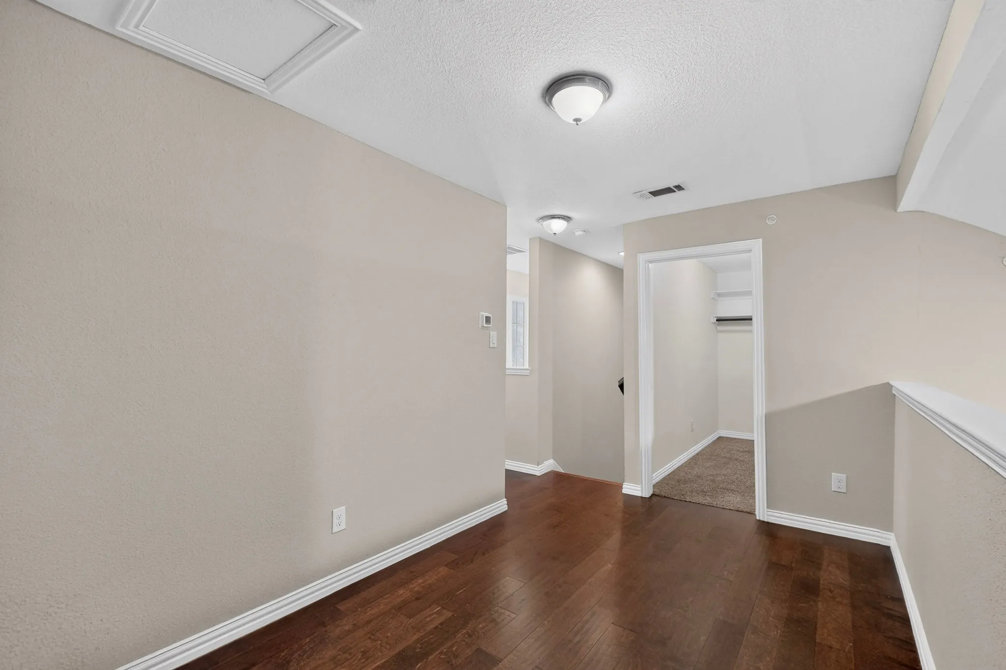 Townhouse For Rent in Denton County , 829 Summercreek Drive, Lewisville, Texas 75067, 2 Bedroom, 3 Bathroom, Garage spaces, 1,481 Sqft, built in 2017, mls#21395345, Real Estate Agent in Lewisville, Homes For Rent in Denton county, Homes For Rent in Lewisville, Realtor in Lewisville Texas, Real Estate Brokerage Independent Realty Texas, Luminita Cordes Realtor