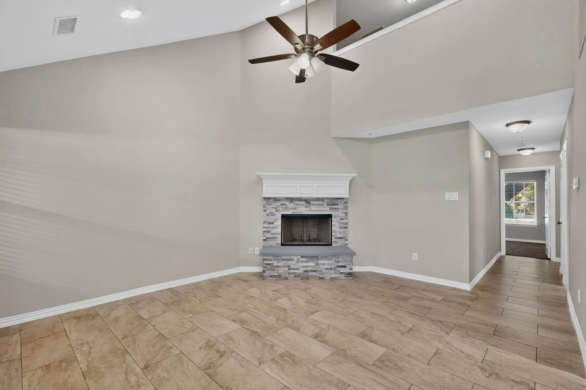 Townhouse For Rent in Denton County , 829 Summercreek Drive, Lewisville, Texas 75067, 2 Bedroom, 3 Bathroom, Garage spaces, 1,481 Sqft, built in 2017, mls#21395345, Real Estate Agent in Lewisville, Homes For Rent in Denton county, Homes For Rent in Lewisville, Realtor in Lewisville Texas, Real Estate Brokerage Independent Realty Texas, Luminita Cordes Realtor