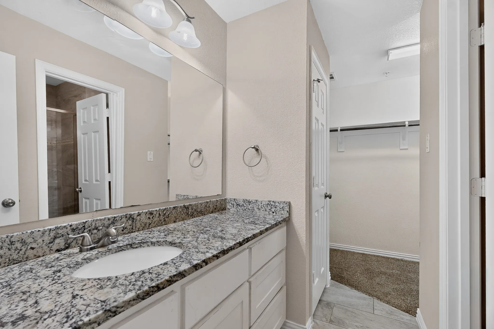 Townhouse For Rent in Denton County , 829 Summercreek Drive, Lewisville, Texas 75067, 2 Bedroom, 3 Bathroom, Garage spaces, 1,481 Sqft, built in 2017, mls#21395345, Real Estate Agent in Lewisville, Homes For Rent in Denton county, Homes For Rent in Lewisville, Realtor in Lewisville Texas, Real Estate Brokerage Independent Realty Texas, Luminita Cordes Realtor