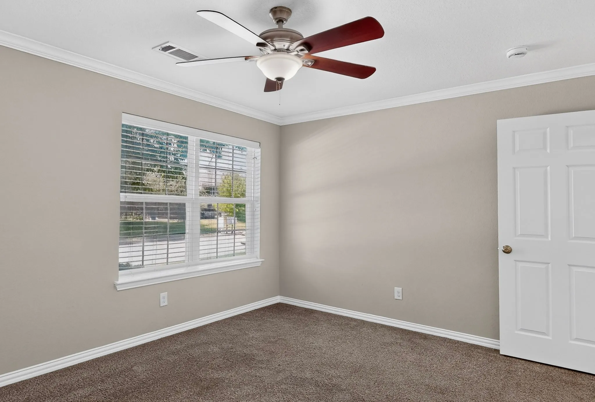 Townhouse For Rent in Denton County , 829 Summercreek Drive, Lewisville, Texas 75067, 2 Bedroom, 3 Bathroom, Garage spaces, 1,481 Sqft, built in 2017, mls#21395345, Real Estate Agent in Lewisville, Homes For Rent in Denton county, Homes For Rent in Lewisville, Realtor in Lewisville Texas, Real Estate Brokerage Independent Realty Texas, Luminita Cordes Realtor