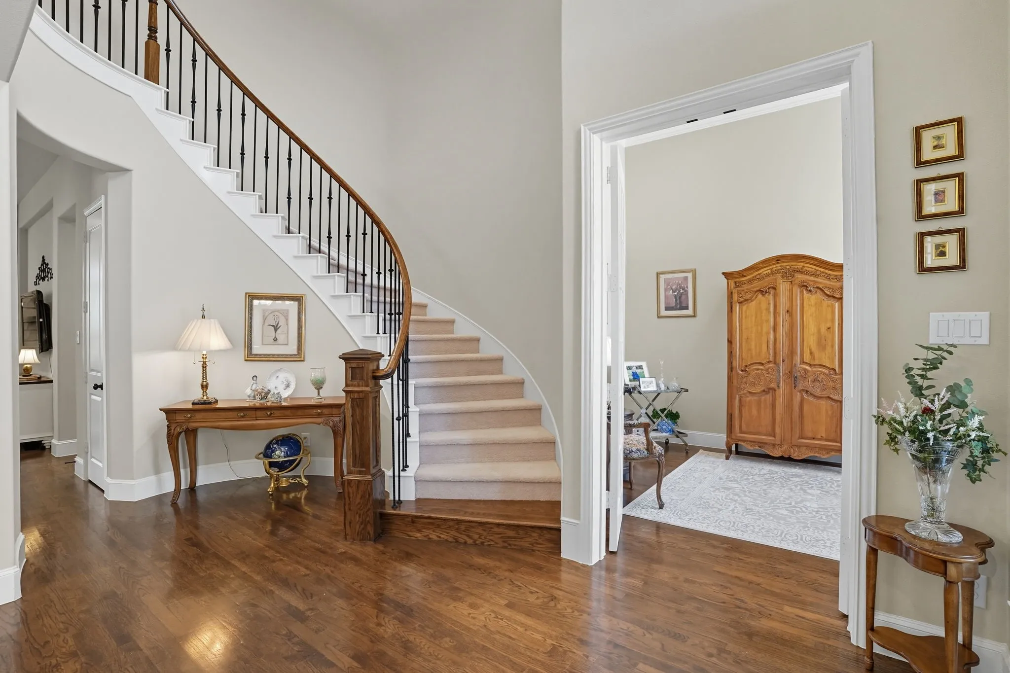 Single Family Residence For Sale in Denton County , 7616 Big Buckle Drive, Frisco, Texas 75036, 5 Bedroom, 5 Bathroom, 3 Garage spaces, 4,462 Sqft, built in 2019, mls#21394530, Real Estate Agent in Frisco, Homes For Sale in Denton county, Homes For Sale in Frisco, Realtor in Frisco Texas, Real Estate Brokerage Independent Realty Texas, Luminita Cordes Realtor