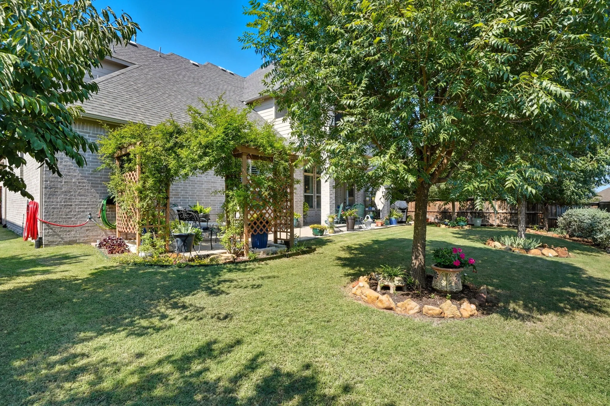 Single Family Residence For Sale in Denton County , 7616 Big Buckle Drive, Frisco, Texas 75036, 5 Bedroom, 5 Bathroom, 3 Garage spaces, 4,462 Sqft, built in 2019, mls#21394530, Real Estate Agent in Frisco, Homes For Sale in Denton county, Homes For Sale in Frisco, Realtor in Frisco Texas, Real Estate Brokerage Independent Realty Texas, Luminita Cordes Realtor