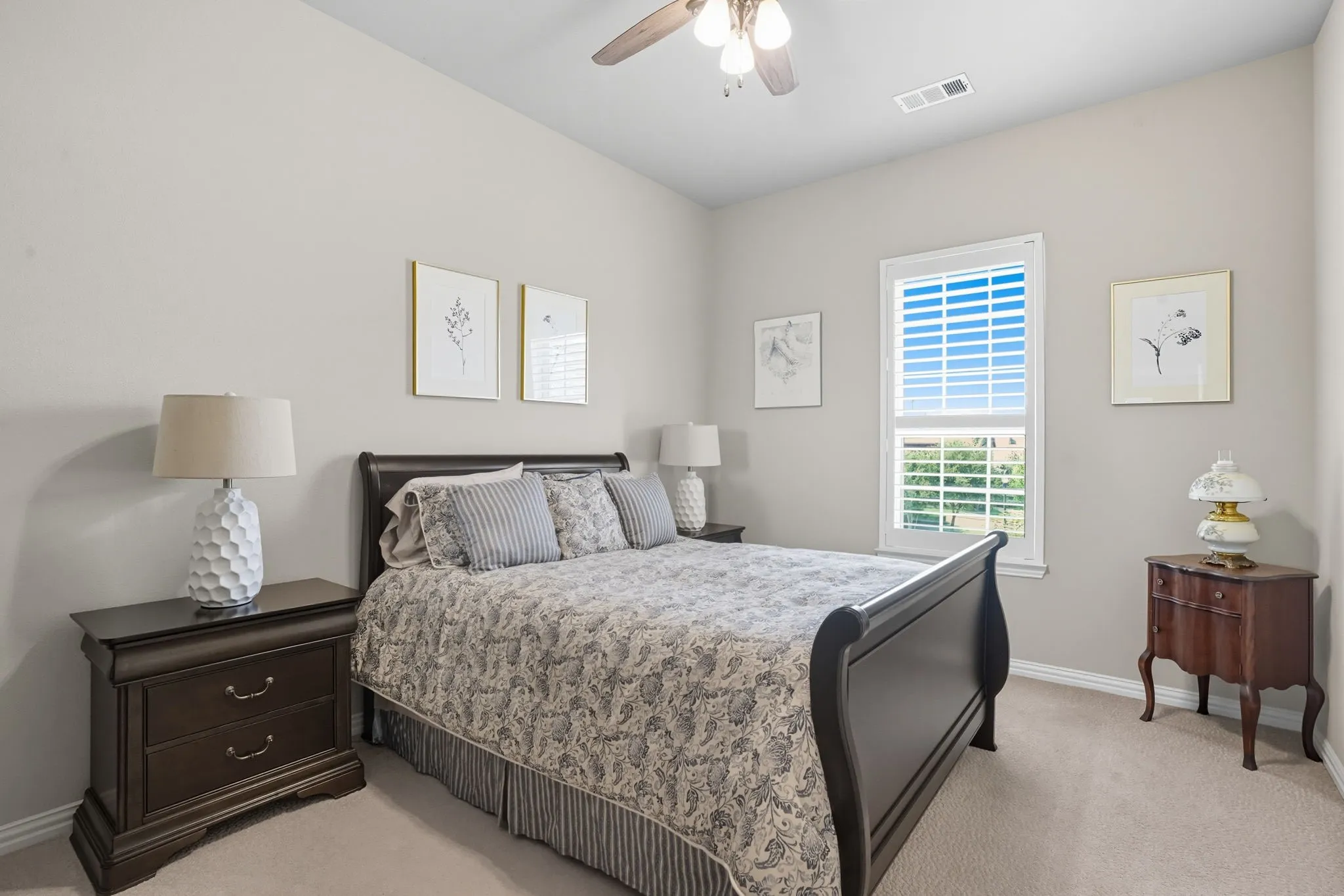 Single Family Residence For Sale in Denton County , 7616 Big Buckle Drive, Frisco, Texas 75036, 5 Bedroom, 5 Bathroom, 3 Garage spaces, 4,462 Sqft, built in 2019, mls#21394530, Real Estate Agent in Frisco, Homes For Sale in Denton county, Homes For Sale in Frisco, Realtor in Frisco Texas, Real Estate Brokerage Independent Realty Texas, Luminita Cordes Realtor