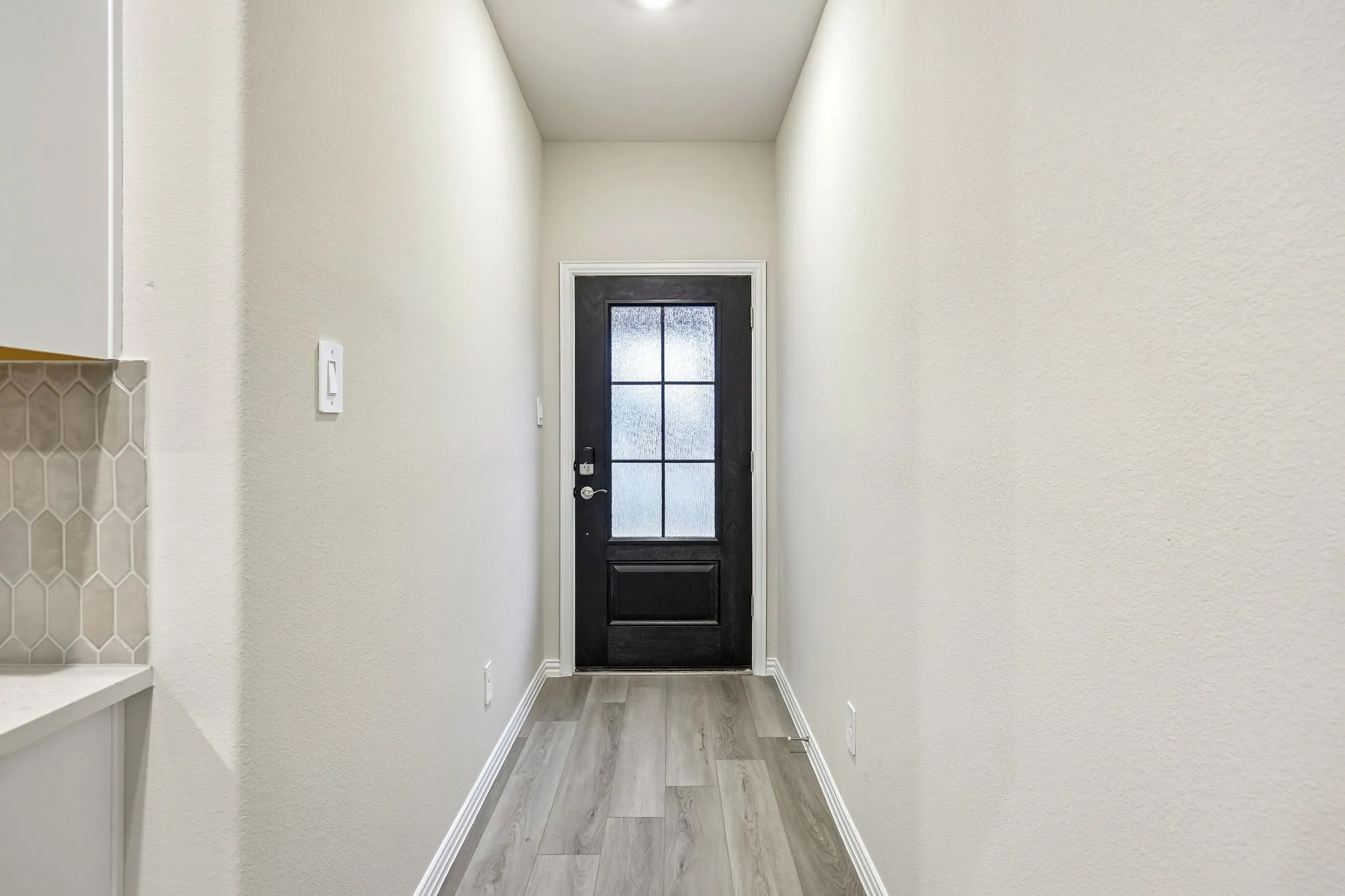  Photo is not of the actual home, but is an inspirational photo of builder’s model home and may depict options, furnishings, and/or decorator features that are not included.
