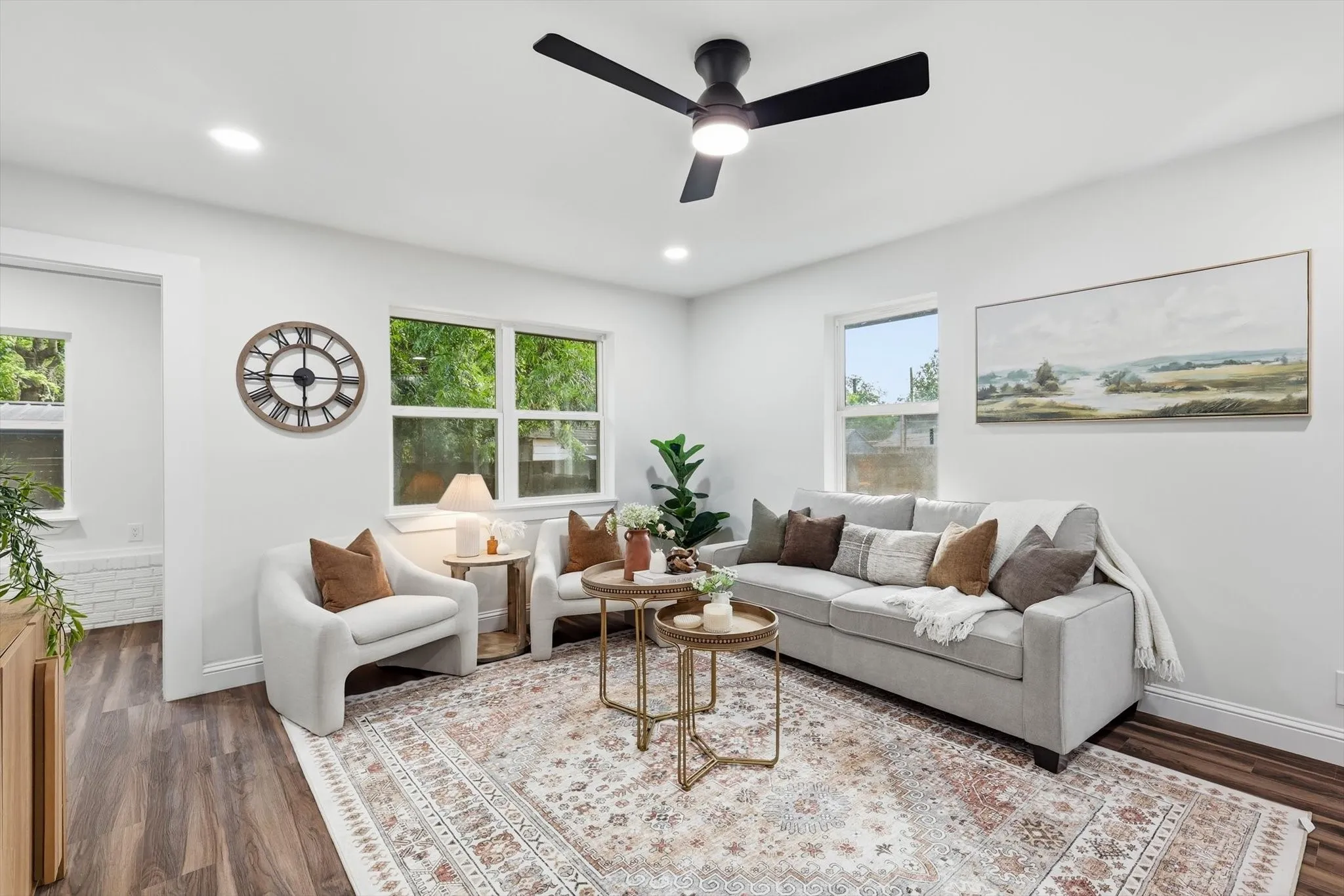 Single Family Residence For Sale in Dallas County , 523 Martinique Avenue, Dallas, Texas 75223, 4 Bedroom, 2 Bathroom, Garage spaces, 1,632 Sqft, built in 1963, mls#21394821, Real Estate Agent in Dallas, Homes For Sale in Dallas county, Homes For Sale in Dallas, Realtor in Dallas Texas, Real Estate Brokerage Independent Realty Texas, Luminita Cordes Realtor
