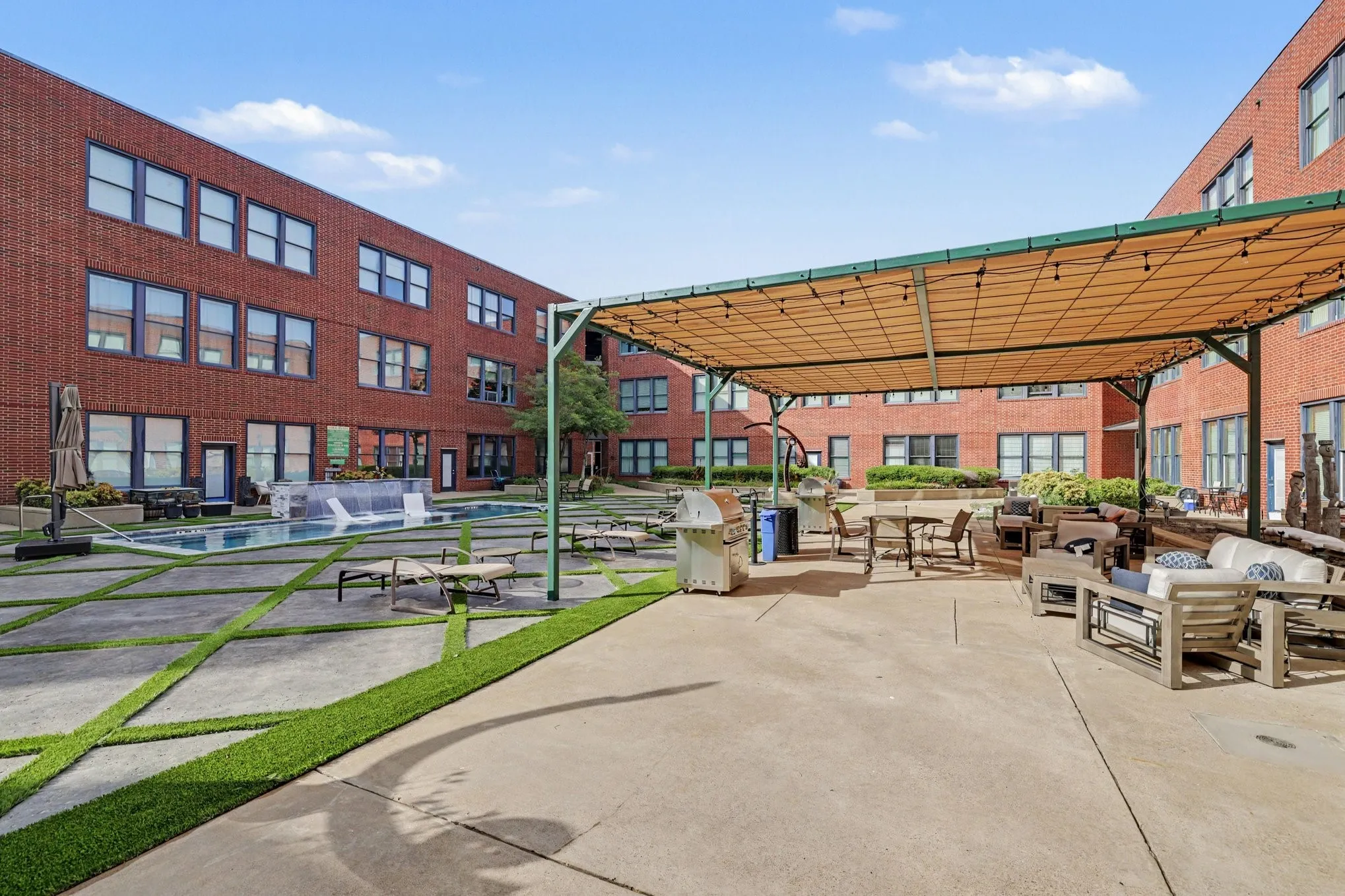 Condominium For Rent in Dallas County , 2502 Live Oak Street 338, Dallas, Texas 75204, 1 Bedroom, 1 Bathroom, 1 Garage spaces, 1,027 Sqft, built in 1998, mls#21387151, Real Estate Agent in Dallas, Homes For Rent in Dallas county, Homes For Rent in Dallas, Realtor in Dallas Texas, Real Estate Brokerage Independent Realty Texas, Luminita Cordes Realtor