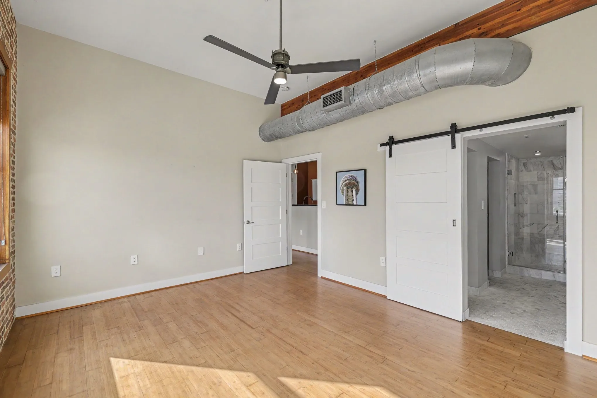Condominium For Rent in Dallas County , 2502 Live Oak Street 338, Dallas, Texas 75204, 1 Bedroom, 1 Bathroom, 1 Garage spaces, 1,027 Sqft, built in 1998, mls#21387151, Real Estate Agent in Dallas, Homes For Rent in Dallas county, Homes For Rent in Dallas, Realtor in Dallas Texas, Real Estate Brokerage Independent Realty Texas, Luminita Cordes Realtor