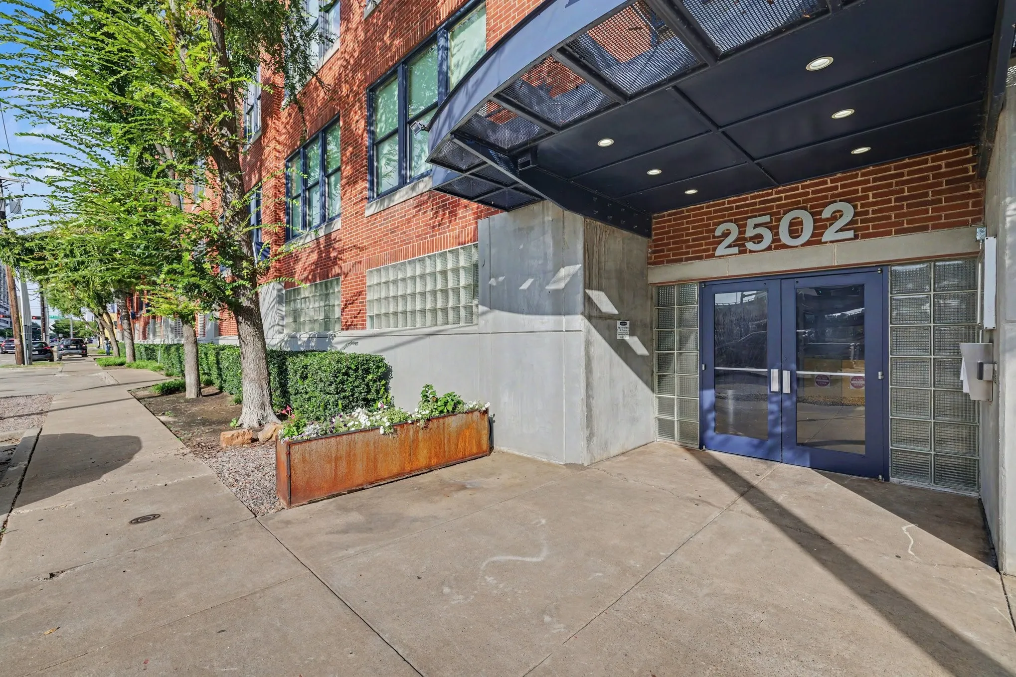 Condominium For Rent in Dallas County , 2502 Live Oak Street 338, Dallas, Texas 75204, 1 Bedroom, 1 Bathroom, 1 Garage spaces, 1,027 Sqft, built in 1998, mls#21387151, Real Estate Agent in Dallas, Homes For Rent in Dallas county, Homes For Rent in Dallas, Realtor in Dallas Texas, Real Estate Brokerage Independent Realty Texas, Luminita Cordes Realtor