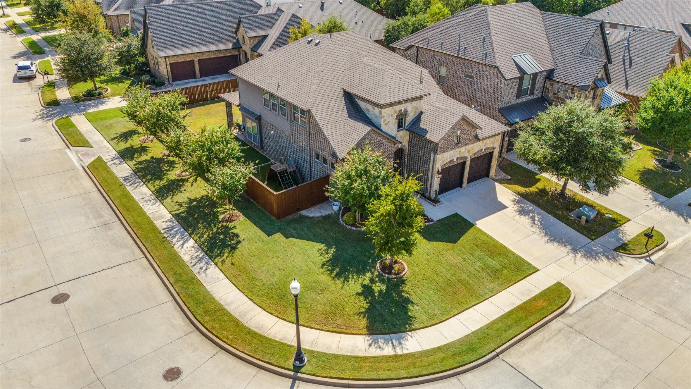 Single Family Residence For Sale in Tarrant County , 4374 Vineyard Creek Drive, Grapevine, Texas 76051, 4 Bedroom, 3 Bathroom, 2 Garage spaces, 2,701 Sqft, built in 2016, mls#21394617, Real Estate Agent in Grapevine, Homes For Sale in Tarrant county, Homes For Sale in Grapevine, Realtor in Grapevine Texas, Real Estate Brokerage Independent Realty Texas, Luminita Cordes Realtor