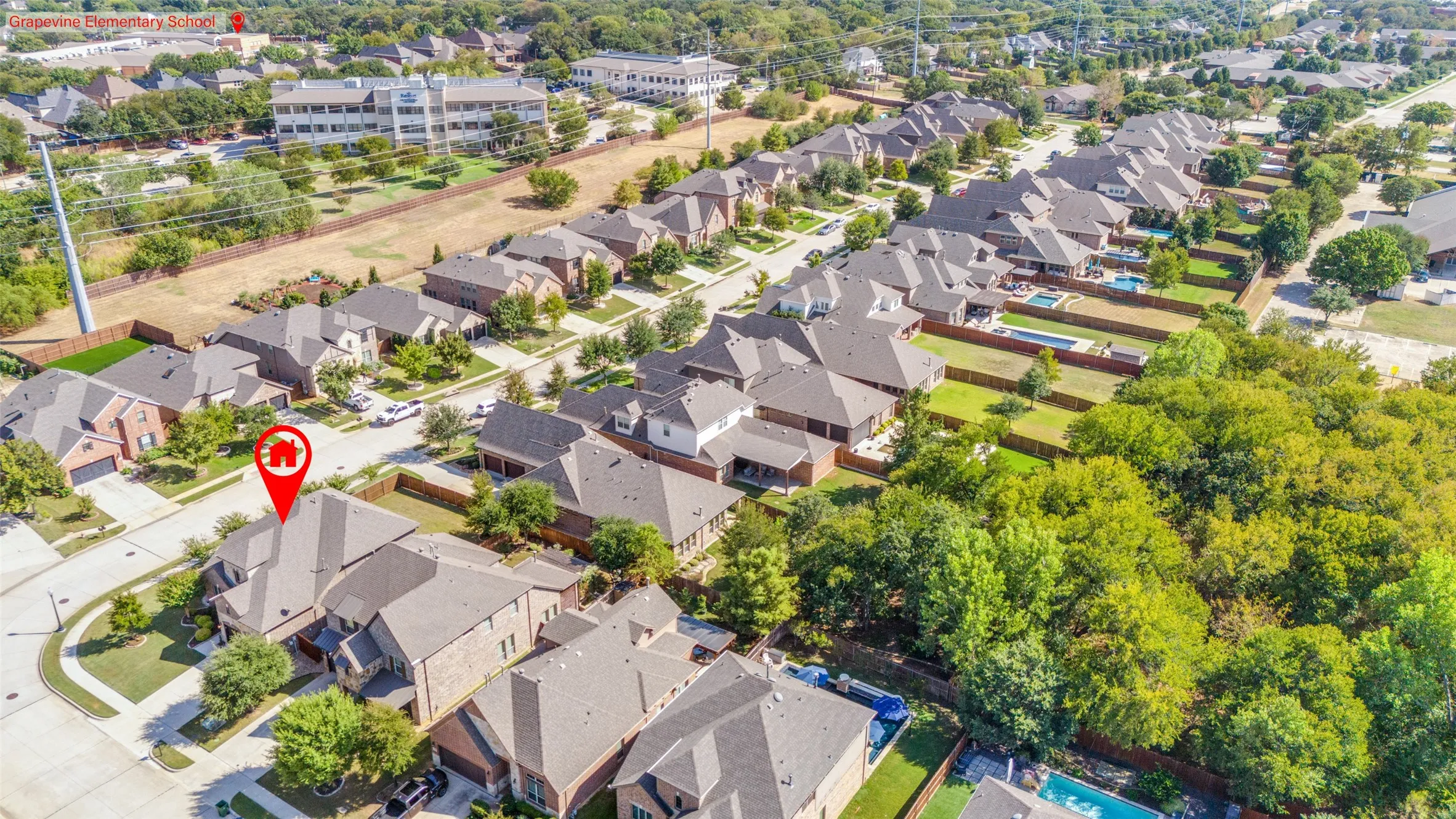 Single Family Residence For Sale in Tarrant County , 4374 Vineyard Creek Drive, Grapevine, Texas 76051, 4 Bedroom, 3 Bathroom, 2 Garage spaces, 2,701 Sqft, built in 2016, mls#21394617, Real Estate Agent in Grapevine, Homes For Sale in Tarrant county, Homes For Sale in Grapevine, Realtor in Grapevine Texas, Real Estate Brokerage Independent Realty Texas, Luminita Cordes Realtor