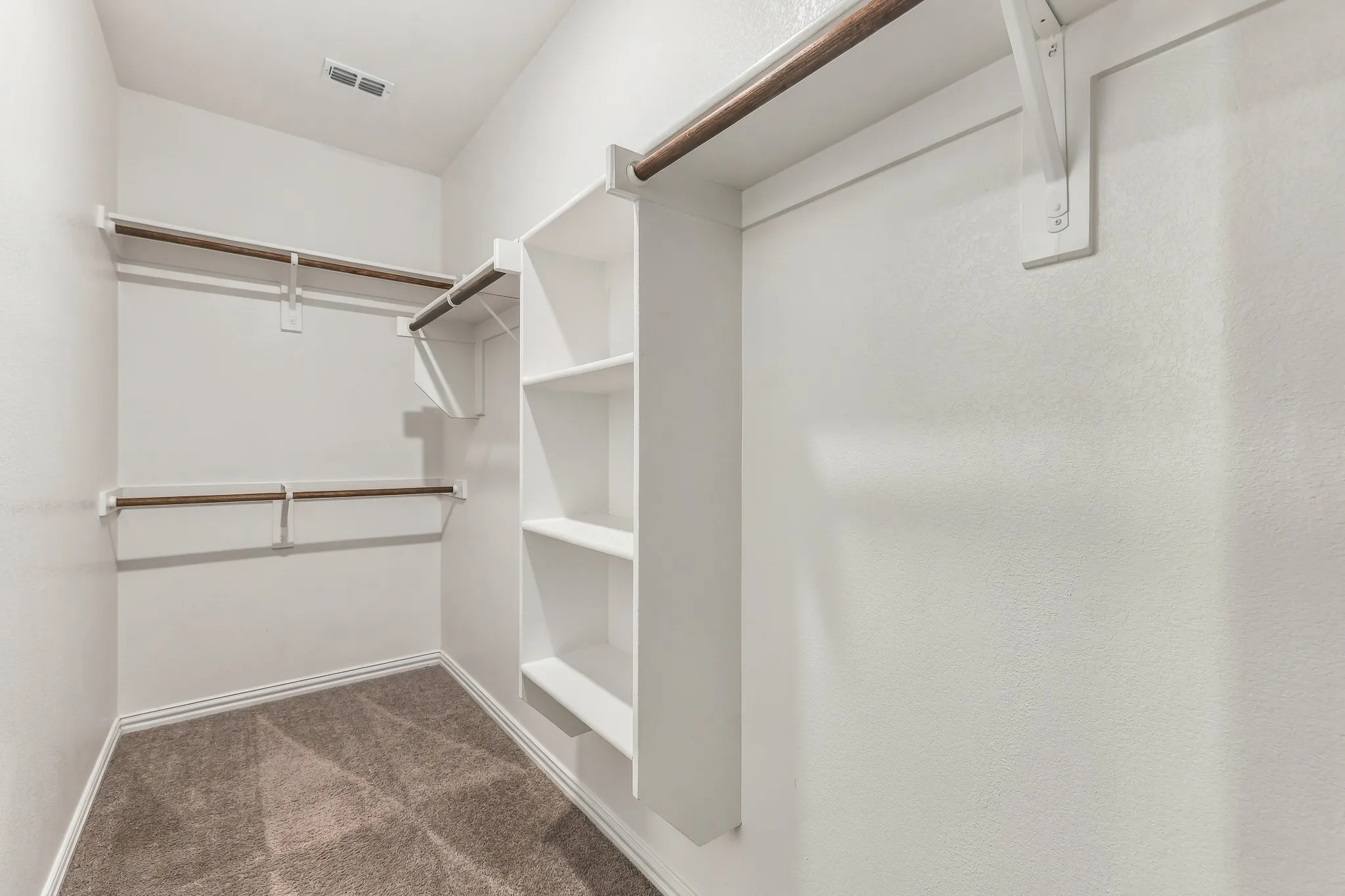 Single Family Residence For Sale in Denton County , 14840 Grey Feather Trail, Fort Worth, Texas 76052, 3 Bedroom, 2 Bathroom, 2 Garage spaces, 1,606 Sqft, built in 2020, mls#21387144, Real Estate Agent in Fort Worth, Homes For Sale in Denton county, Homes For Sale in Fort Worth, Realtor in Fort Worth Texas, Real Estate Brokerage Independent Realty Texas, Luminita Cordes Realtor