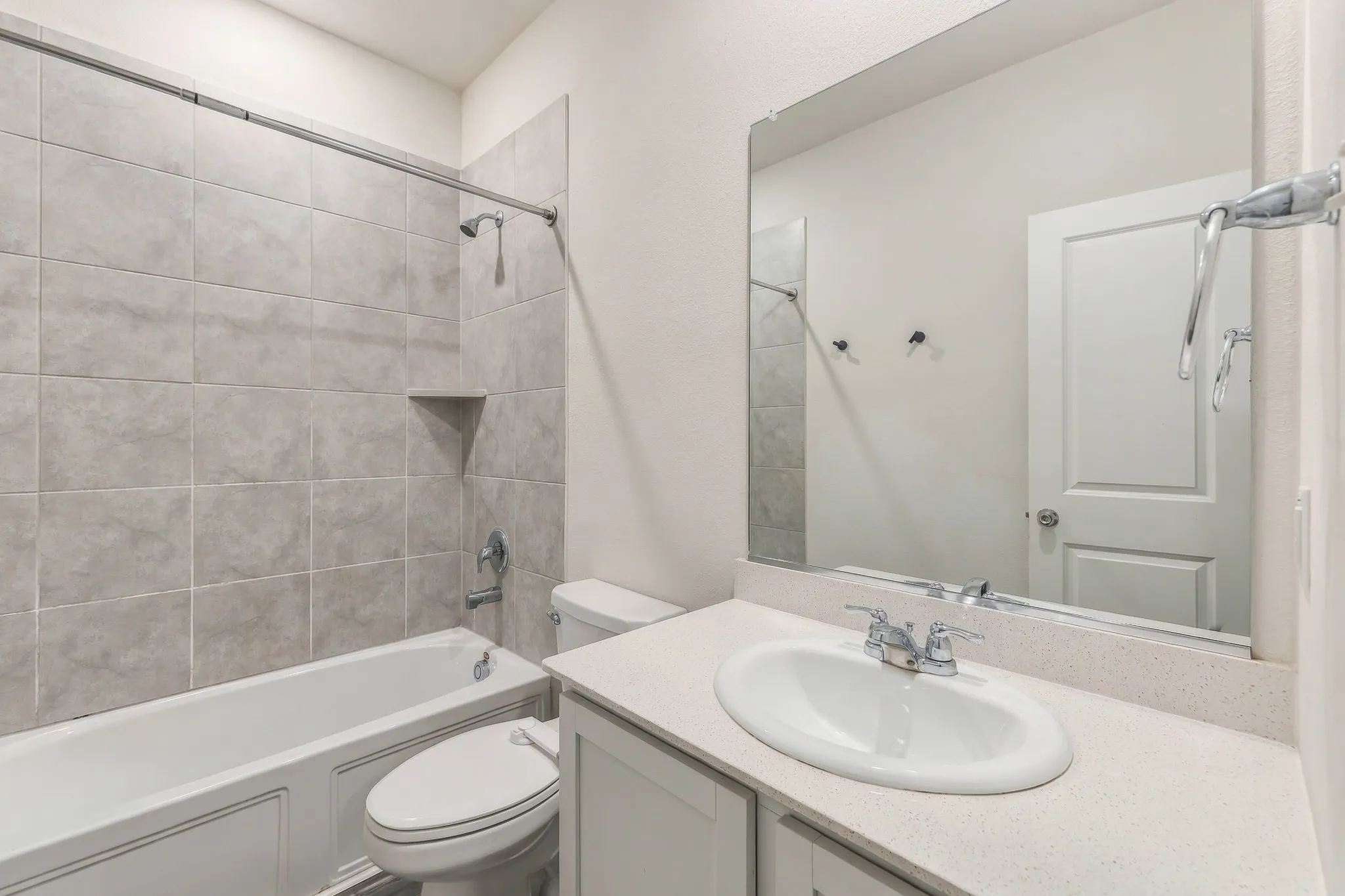 Single Family Residence For Sale in Denton County , 14840 Grey Feather Trail, Fort Worth, Texas 76052, 3 Bedroom, 2 Bathroom, 2 Garage spaces, 1,606 Sqft, built in 2020, mls#21387144, Real Estate Agent in Fort Worth, Homes For Sale in Denton county, Homes For Sale in Fort Worth, Realtor in Fort Worth Texas, Real Estate Brokerage Independent Realty Texas, Luminita Cordes Realtor