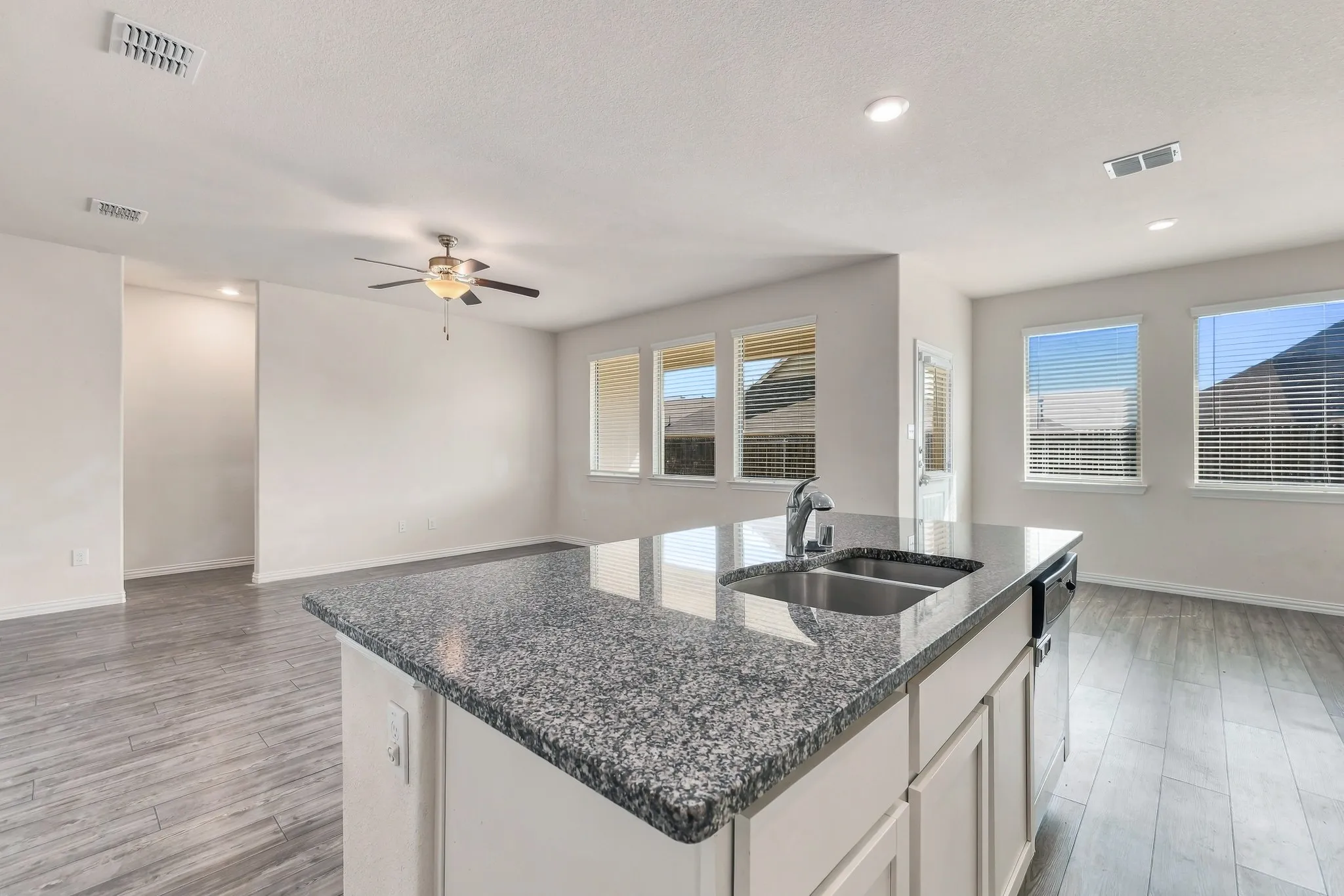 Single Family Residence For Sale in Denton County , 14840 Grey Feather Trail, Fort Worth, Texas 76052, 3 Bedroom, 2 Bathroom, 2 Garage spaces, 1,606 Sqft, built in 2020, mls#21387144, Real Estate Agent in Fort Worth, Homes For Sale in Denton county, Homes For Sale in Fort Worth, Realtor in Fort Worth Texas, Real Estate Brokerage Independent Realty Texas, Luminita Cordes Realtor