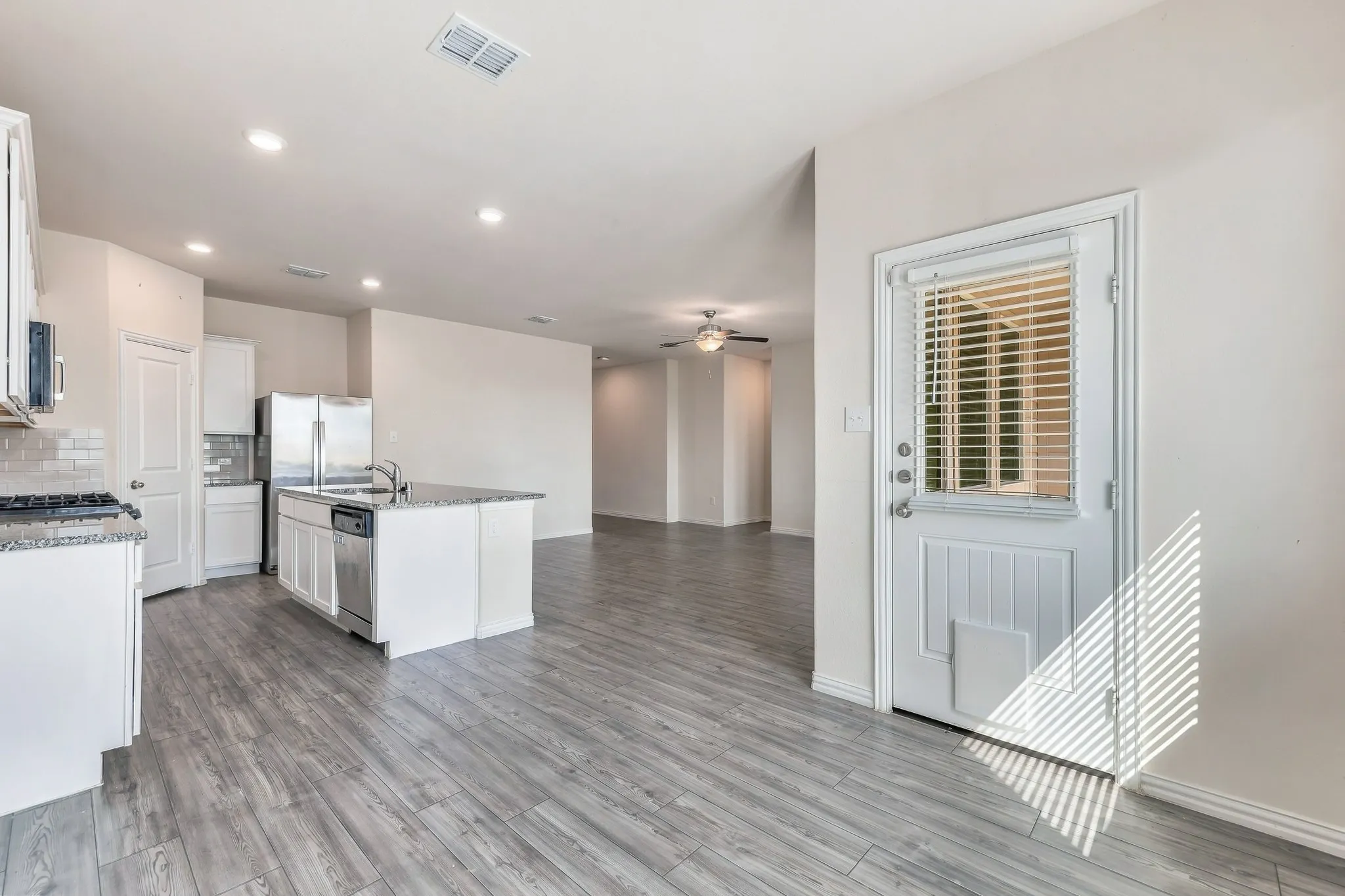 Single Family Residence For Sale in Denton County , 14840 Grey Feather Trail, Fort Worth, Texas 76052, 3 Bedroom, 2 Bathroom, 2 Garage spaces, 1,606 Sqft, built in 2020, mls#21387144, Real Estate Agent in Fort Worth, Homes For Sale in Denton county, Homes For Sale in Fort Worth, Realtor in Fort Worth Texas, Real Estate Brokerage Independent Realty Texas, Luminita Cordes Realtor