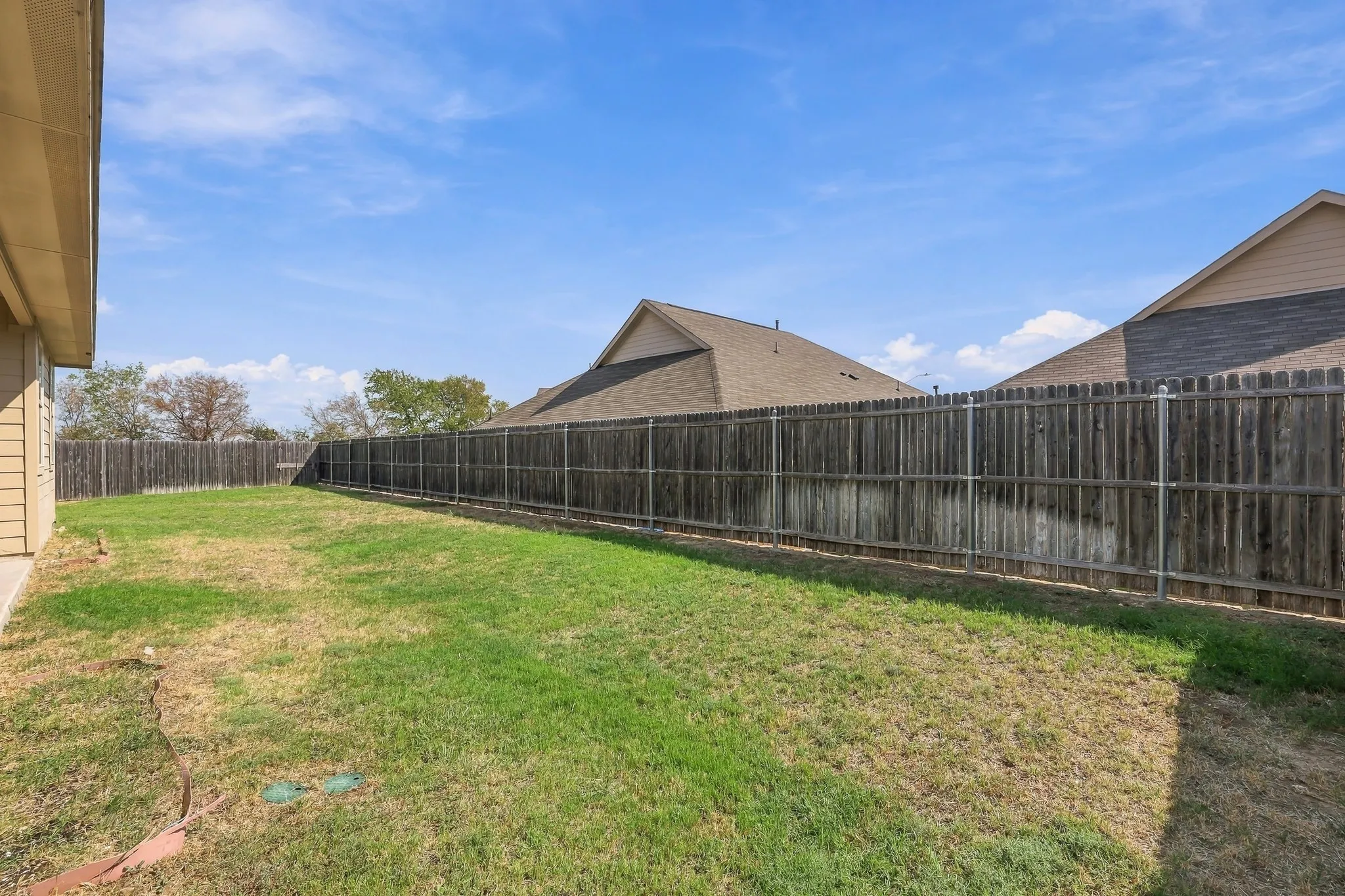 Single Family Residence For Sale in Denton County , 14840 Grey Feather Trail, Fort Worth, Texas 76052, 3 Bedroom, 2 Bathroom, 2 Garage spaces, 1,606 Sqft, built in 2020, mls#21387144, Real Estate Agent in Fort Worth, Homes For Sale in Denton county, Homes For Sale in Fort Worth, Realtor in Fort Worth Texas, Real Estate Brokerage Independent Realty Texas, Luminita Cordes Realtor