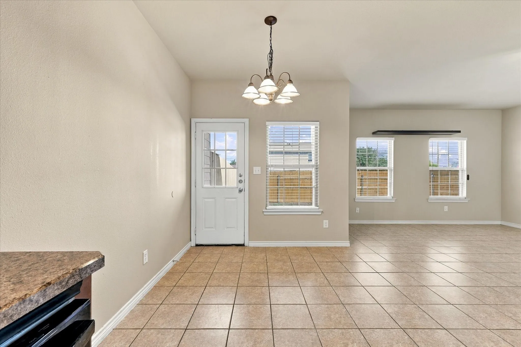 Single Family Residence For Sale in Collin County , 902 Parkplace Ridge, Princeton, Texas 75407, 3 Bedroom, 3 Bathroom, 2 Garage spaces, 1,568 Sqft, built in 2010, mls#21390583, Real Estate Agent in Princeton, Homes For Sale in Collin county, Homes For Sale in Princeton, Realtor in Princeton Texas, Real Estate Brokerage Independent Realty Texas, Luminita Cordes Realtor
