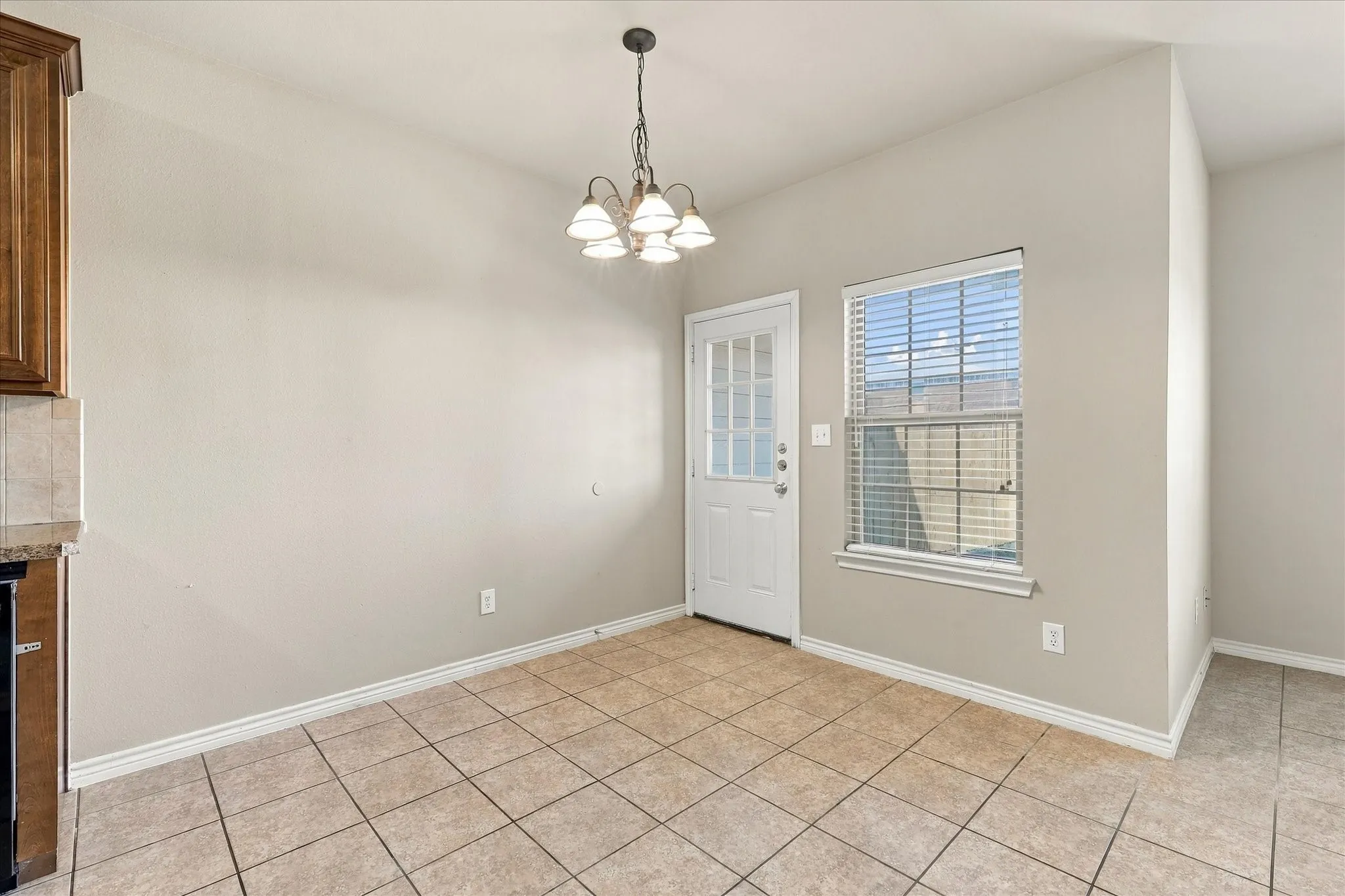 Single Family Residence For Sale in Collin County , 902 Parkplace Ridge, Princeton, Texas 75407, 3 Bedroom, 3 Bathroom, 2 Garage spaces, 1,568 Sqft, built in 2010, mls#21390583, Real Estate Agent in Princeton, Homes For Sale in Collin county, Homes For Sale in Princeton, Realtor in Princeton Texas, Real Estate Brokerage Independent Realty Texas, Luminita Cordes Realtor