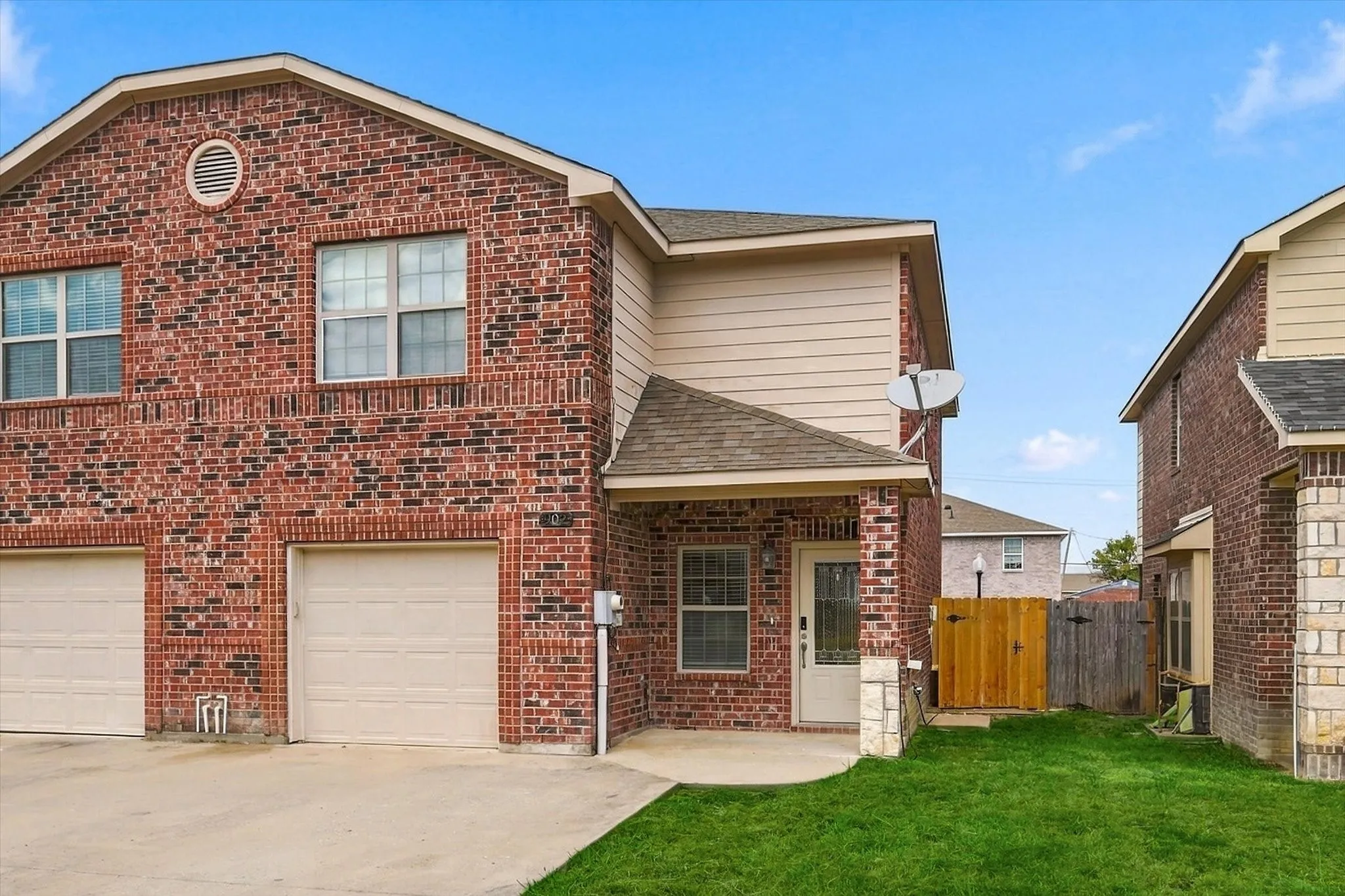 Single Family Residence For Sale in Collin County , 902 Parkplace Ridge, Princeton, Texas 75407, 3 Bedroom, 3 Bathroom, 2 Garage spaces, 1,568 Sqft, built in 2010, mls#21390583, Real Estate Agent in Princeton, Homes For Sale in Collin county, Homes For Sale in Princeton, Realtor in Princeton Texas, Real Estate Brokerage Independent Realty Texas, Luminita Cordes Realtor