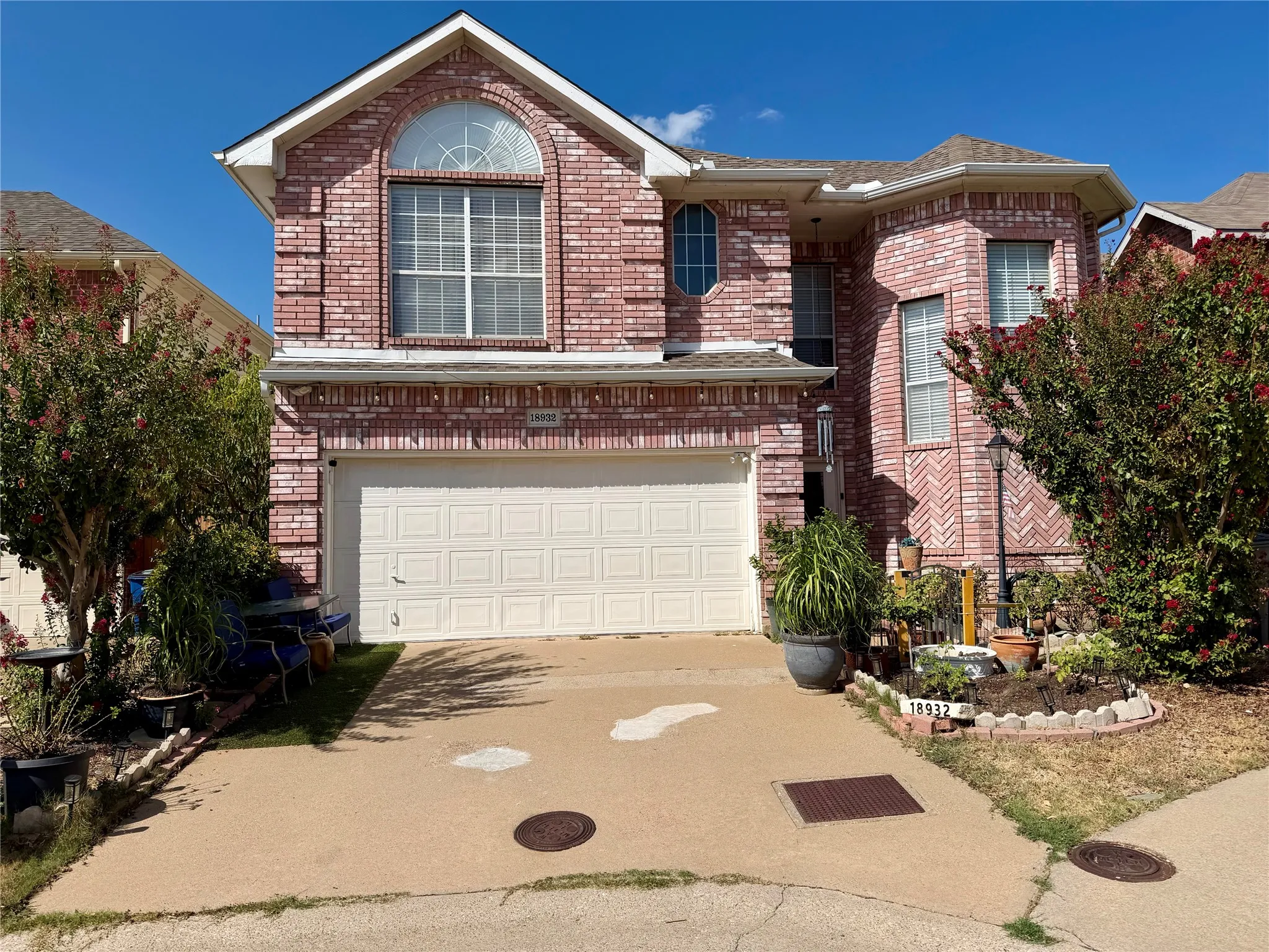Single Family Residence For Sale