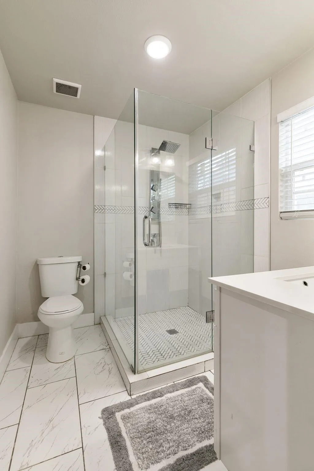 Single Family Residence For Rent in Dallas County , 1506 E Waco Avenue, Dallas, Texas 75216, 3 Bedroom, 2 Bathroom, Garage spaces, 1,128 Sqft, built in 1954, mls#21395413, Real Estate Agent in Dallas, Homes For Rent in Dallas county, Homes For Rent in Dallas, Realtor in Dallas Texas, Real Estate Brokerage Independent Realty Texas, Luminita Cordes Realtor