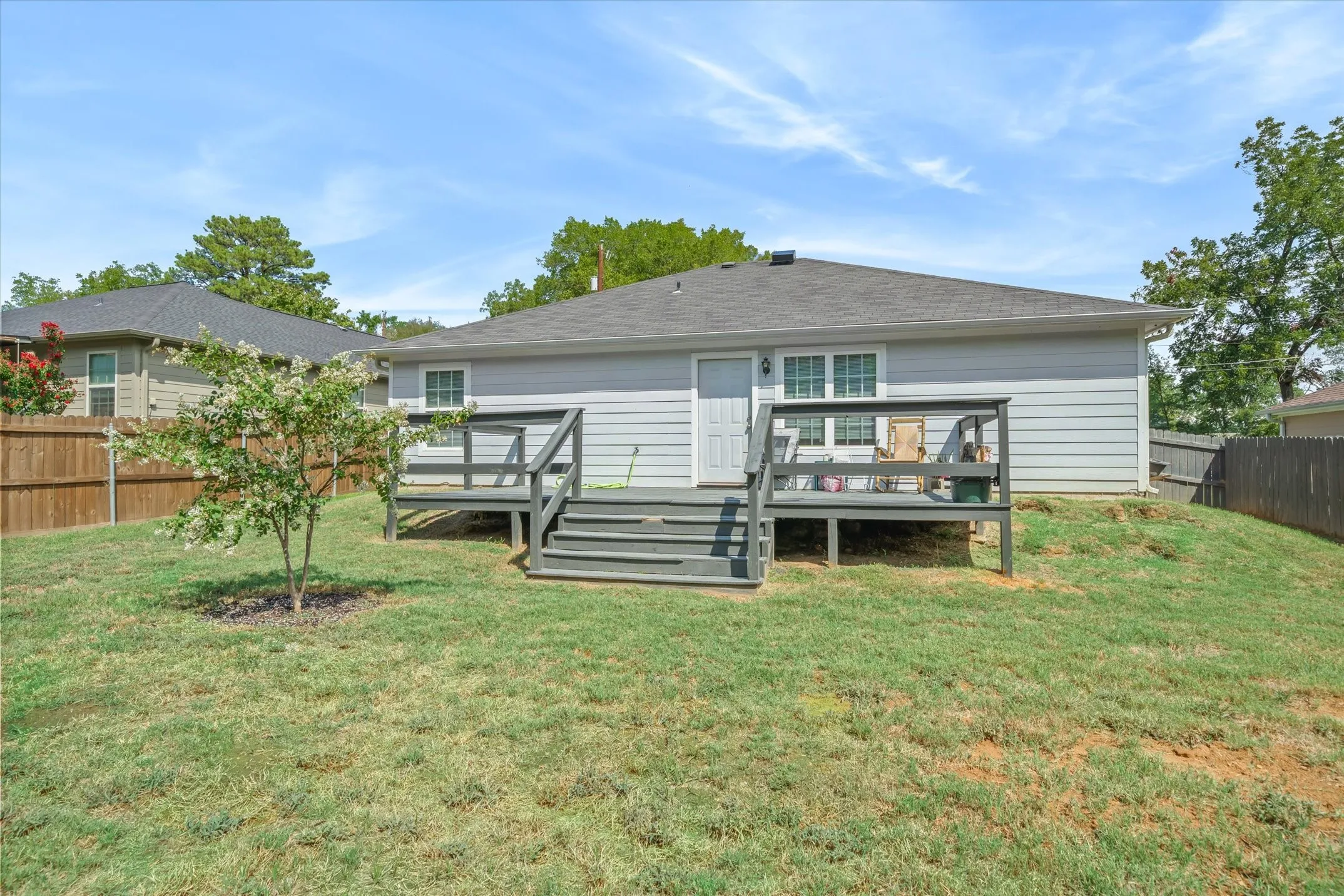Single Family Residence For Sale in Van Zandt County , 541 Foster, Canton, Texas 75103, 3 Bedroom, 2 Bathroom, 2 Garage spaces, 1,345 Sqft, built in 2016, mls#21395156, Real Estate Agent in Canton, Homes For Sale in Van Zandt county, Homes For Sale in Canton, Realtor in Canton Texas, Real Estate Brokerage Independent Realty Texas, Luminita Cordes Realtor