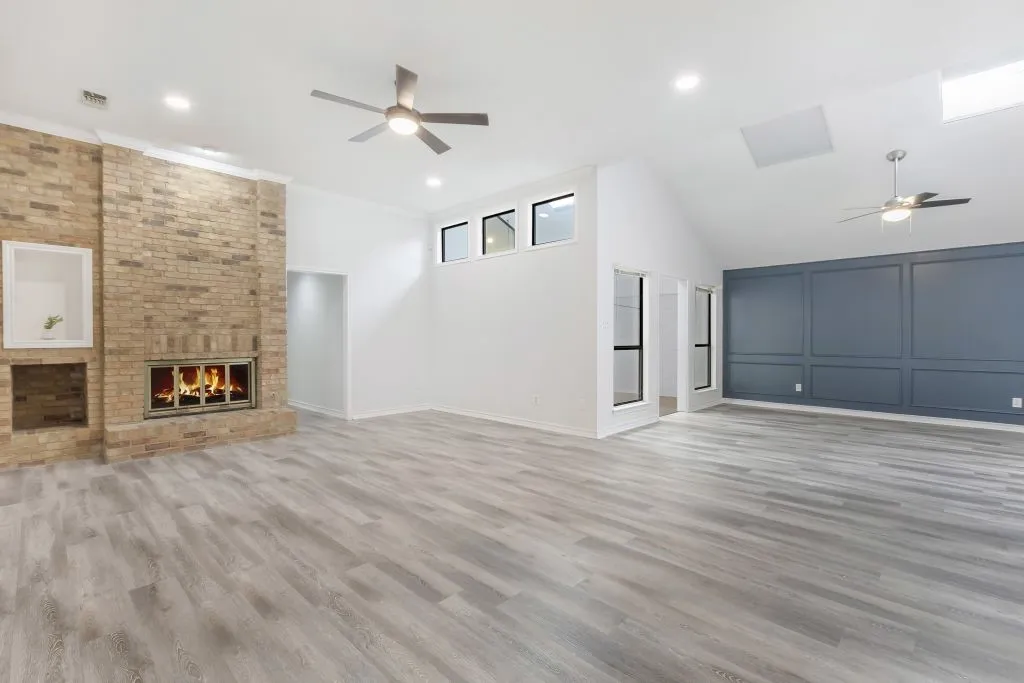 Single Family Residence For Sale in Tarrant County , 2214 Marvin Gardens Street, Arlington, Texas 76011, 3 Bedroom, 2 Bathroom, 2 Garage spaces, 2,242 Sqft, built in 1985, mls#21395395, Real Estate Agent in Arlington, Homes For Sale in Tarrant county, Homes For Sale in Arlington, Realtor in Arlington Texas, Real Estate Brokerage Independent Realty Texas, Luminita Cordes Realtor