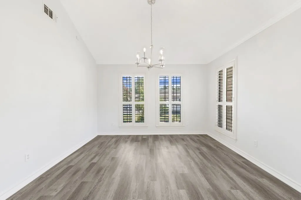Single Family Residence For Sale in Tarrant County , 2214 Marvin Gardens Street, Arlington, Texas 76011, 3 Bedroom, 2 Bathroom, 2 Garage spaces, 2,242 Sqft, built in 1985, mls#21395395, Real Estate Agent in Arlington, Homes For Sale in Tarrant county, Homes For Sale in Arlington, Realtor in Arlington Texas, Real Estate Brokerage Independent Realty Texas, Luminita Cordes Realtor