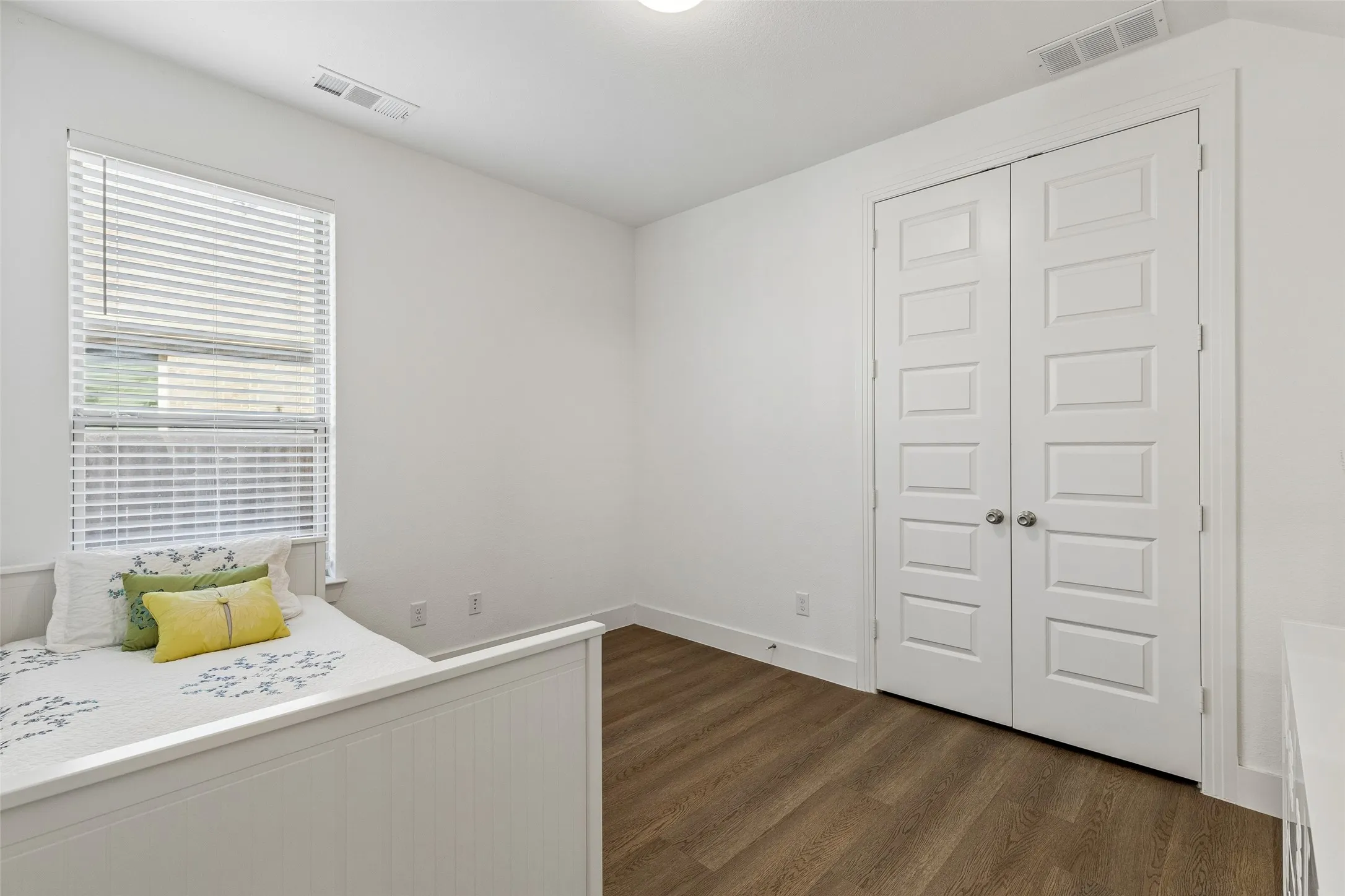 Single Family Residence For Sale in Denton County , 1408 Gelding Drive, Aubrey, Texas 76227, 5 Bedroom, 3 Bathroom, 2 Garage spaces, 2,628 Sqft, built in 2019, mls#21391650, Real Estate Agent in Aubrey, Homes For Sale in Denton county, Homes For Sale in Aubrey, Realtor in Aubrey Texas, Real Estate Brokerage Independent Realty Texas, Luminita Cordes Realtor