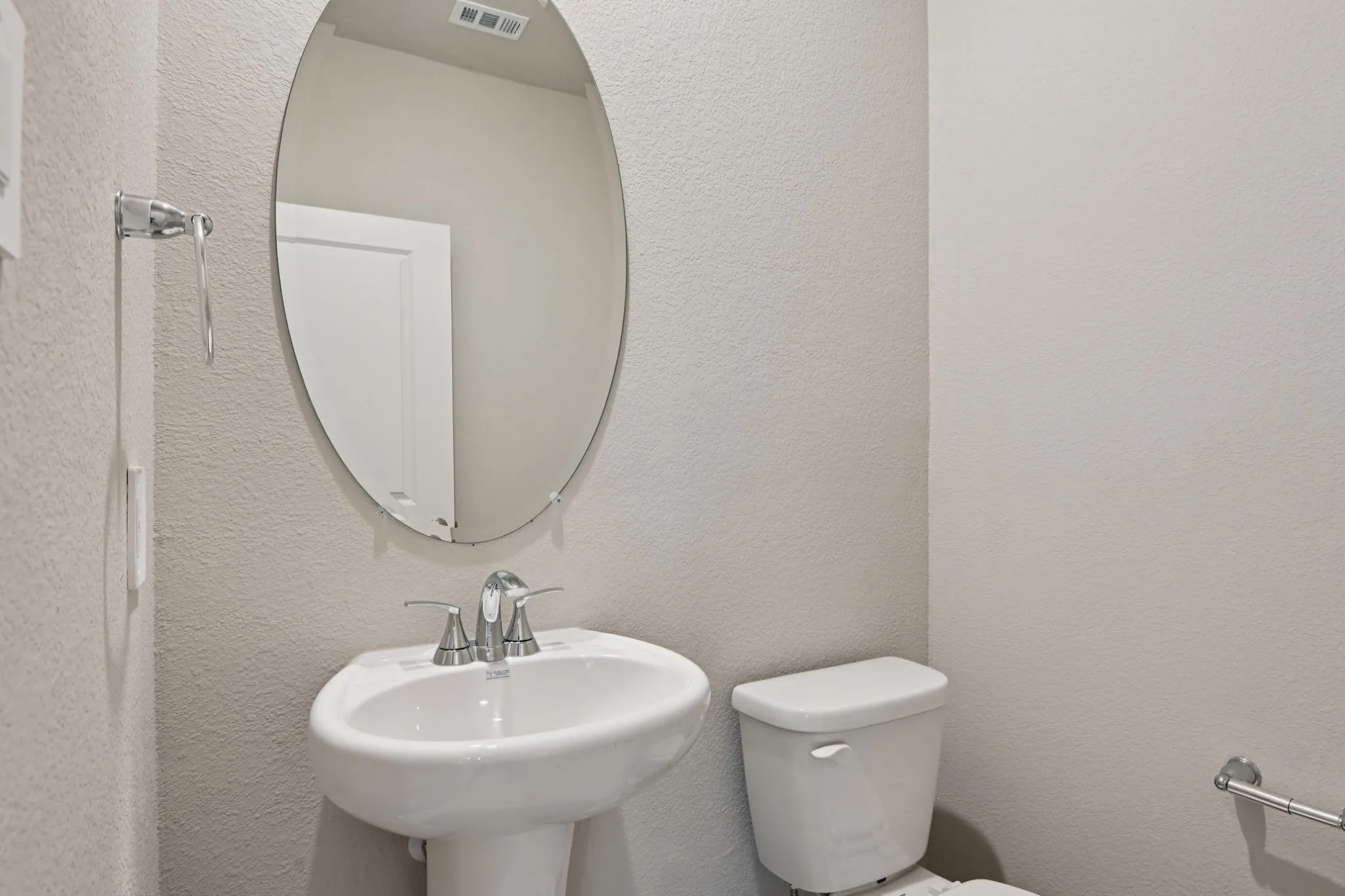 Photo is not of the actual home, but is an inspirational photo of builder’s model home and may depict options, furnishings, and/or decorator features that are not included.
