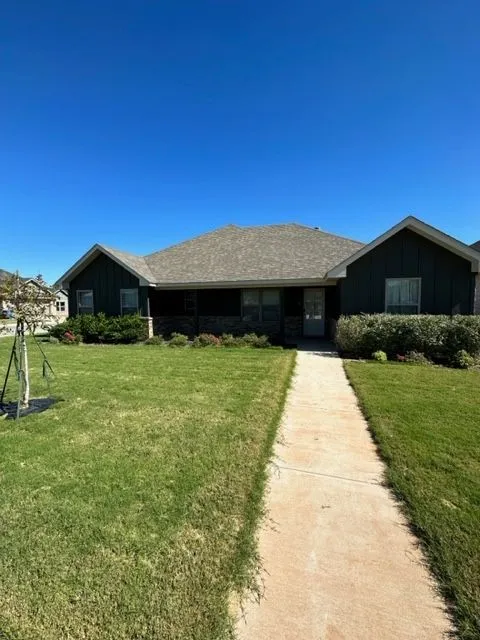 Single Family Residence For Rent in Taylor County , 519 Big Sky Loop, Buffalo Gap, Texas 79508, 3 Bedroom, 2 Bathroom, 2 Garage spaces, 1,577 Sqft, built in 2021, mls#21395417, Real Estate Agent in Buffalo Gap, Homes For Rent in Taylor county, Homes For Rent in Buffalo Gap, Realtor in Buffalo Gap Texas, Real Estate Brokerage Independent Realty Texas, Luminita Cordes Realtor
