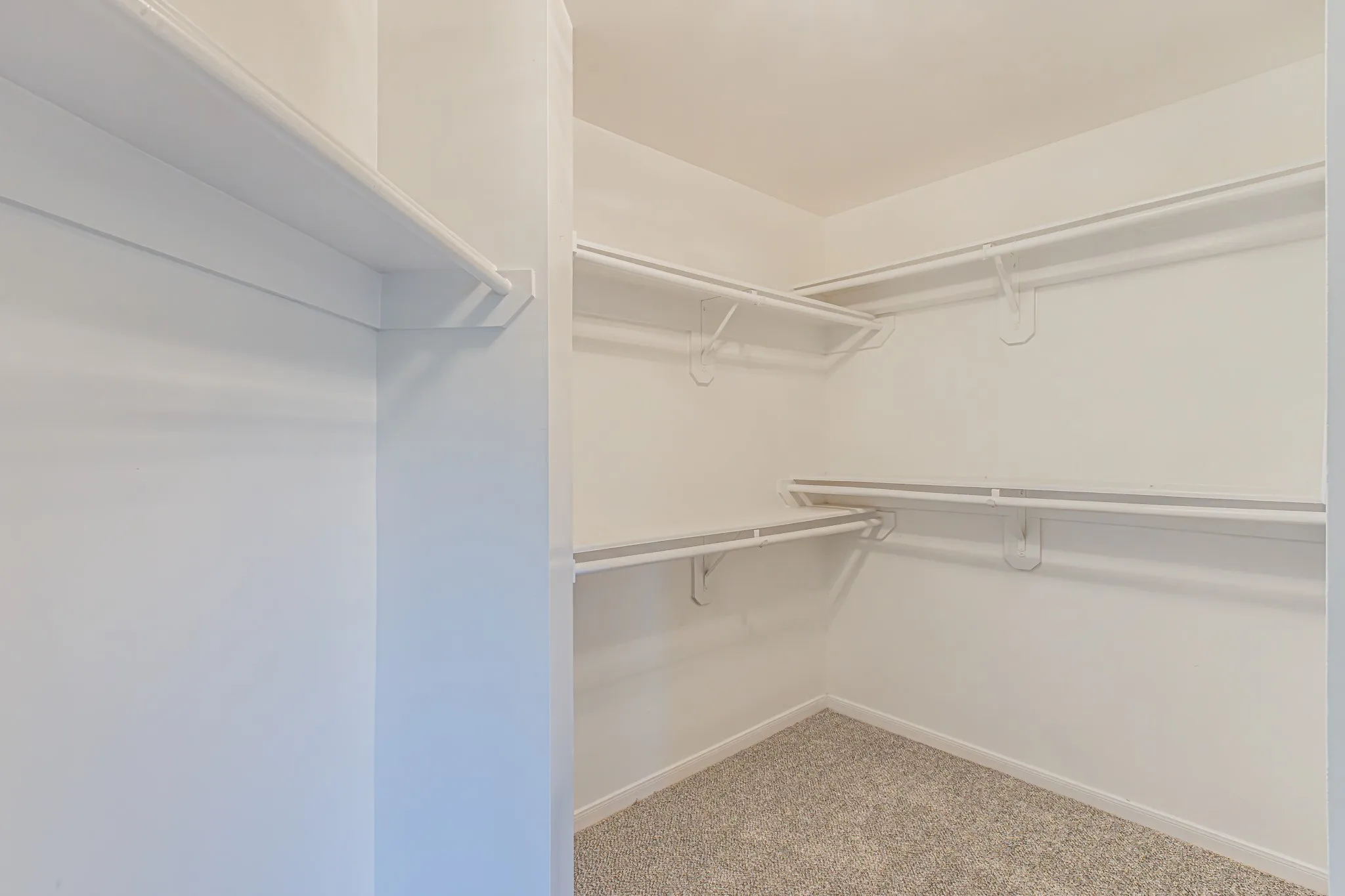 Single Family Residence For Sale in Tarrant County , 5148 Golden Lane, Fort Worth, Texas 76123, 4 Bedroom, 3 Bathroom, 2 Garage spaces, 3,090 Sqft, built in 1990, mls#21393775, Real Estate Agent in Fort Worth, Homes For Sale in Tarrant county, Homes For Sale in Fort Worth, Realtor in Fort Worth Texas, Real Estate Brokerage Independent Realty Texas, Luminita Cordes Realtor